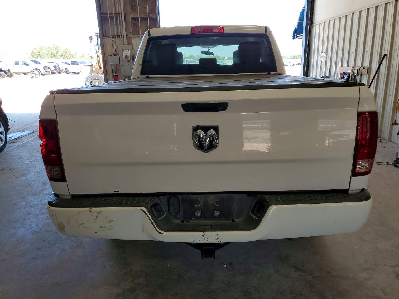 2011 Dodge Ram 1500 White vin: 1D7RB1GKXBS635982