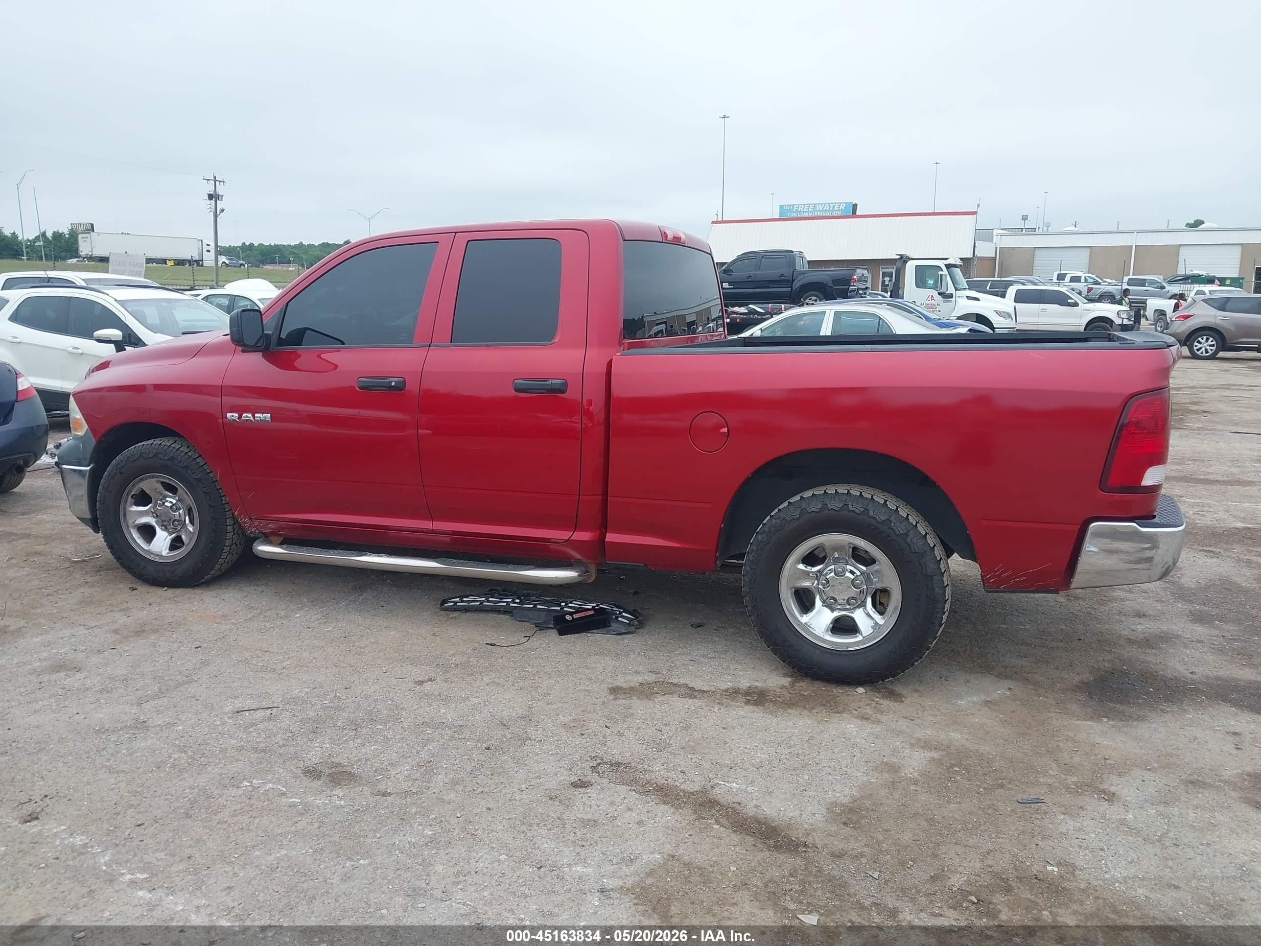 2010 Dodge Ram 1500 St Красный vin: 1D7RB1GP0AS141639
