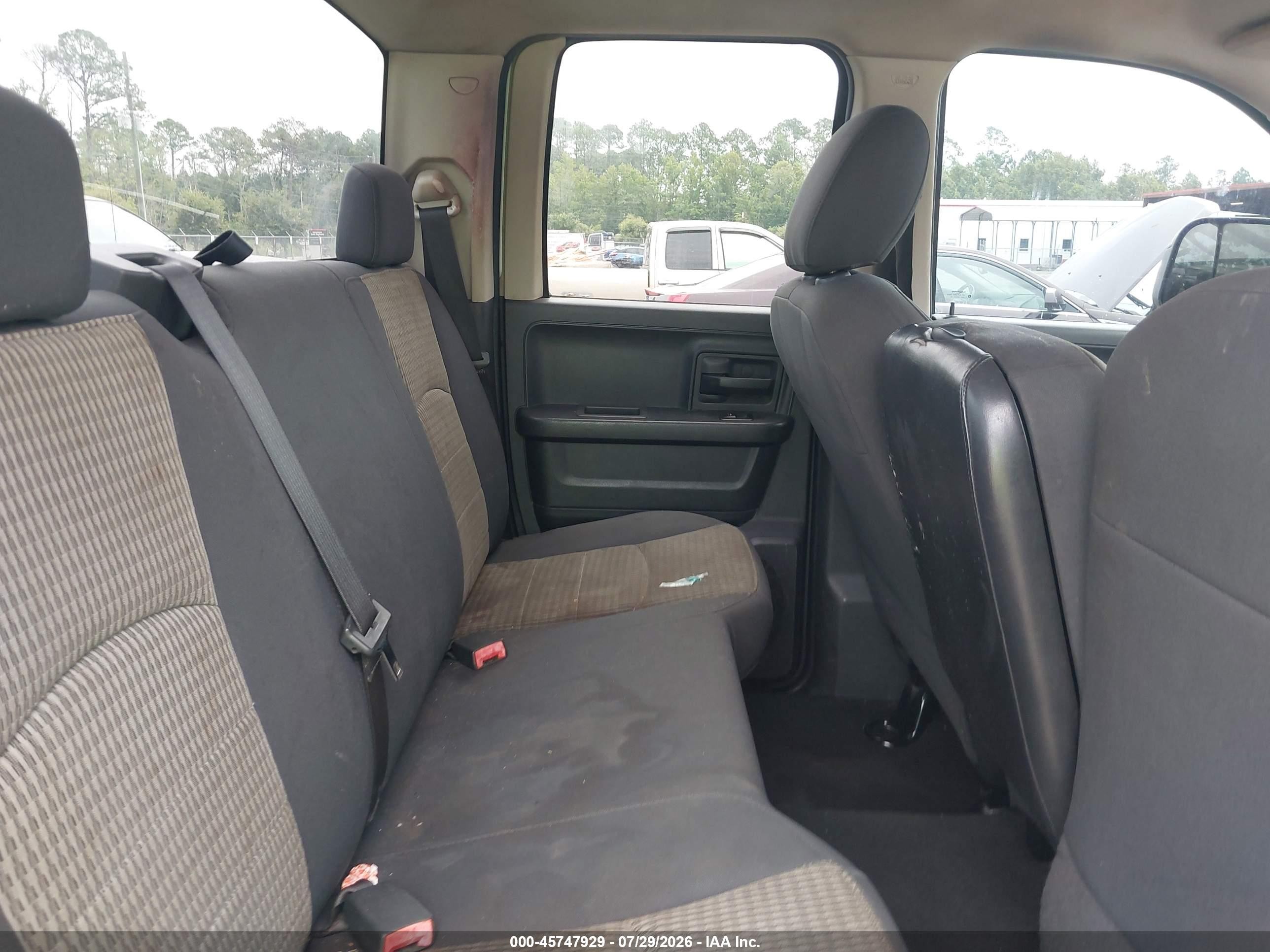 2010 Dodge Ram 1500 St Белый vin: 1D7RB1GP0AS160353