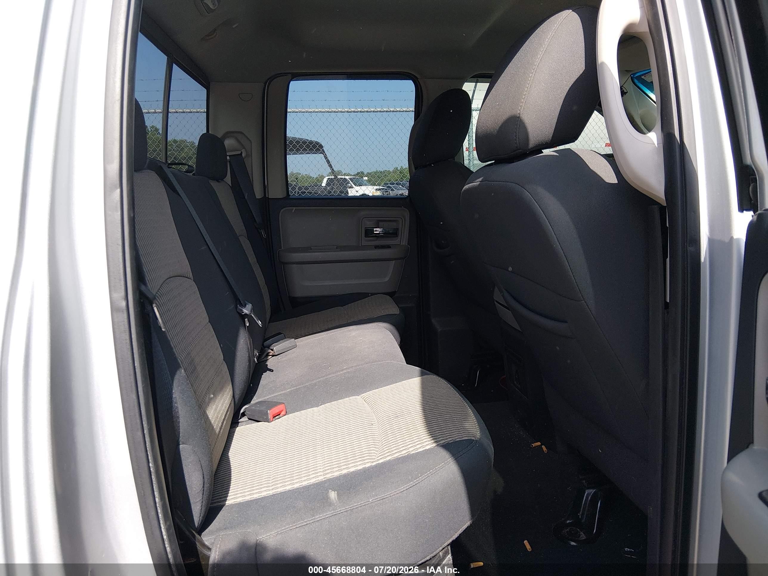 2010 Dodge Ram 1500 Slt/sport/trx Silver vin: 1D7RB1GP0AS249761