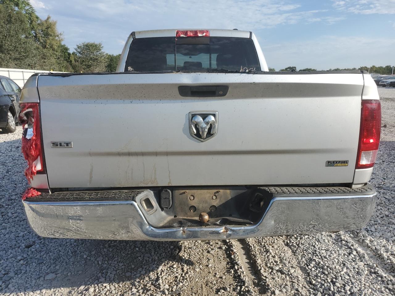 2011 Dodge Ram 1500 Серебряный vin: 1D7RB1GP0BS614456
