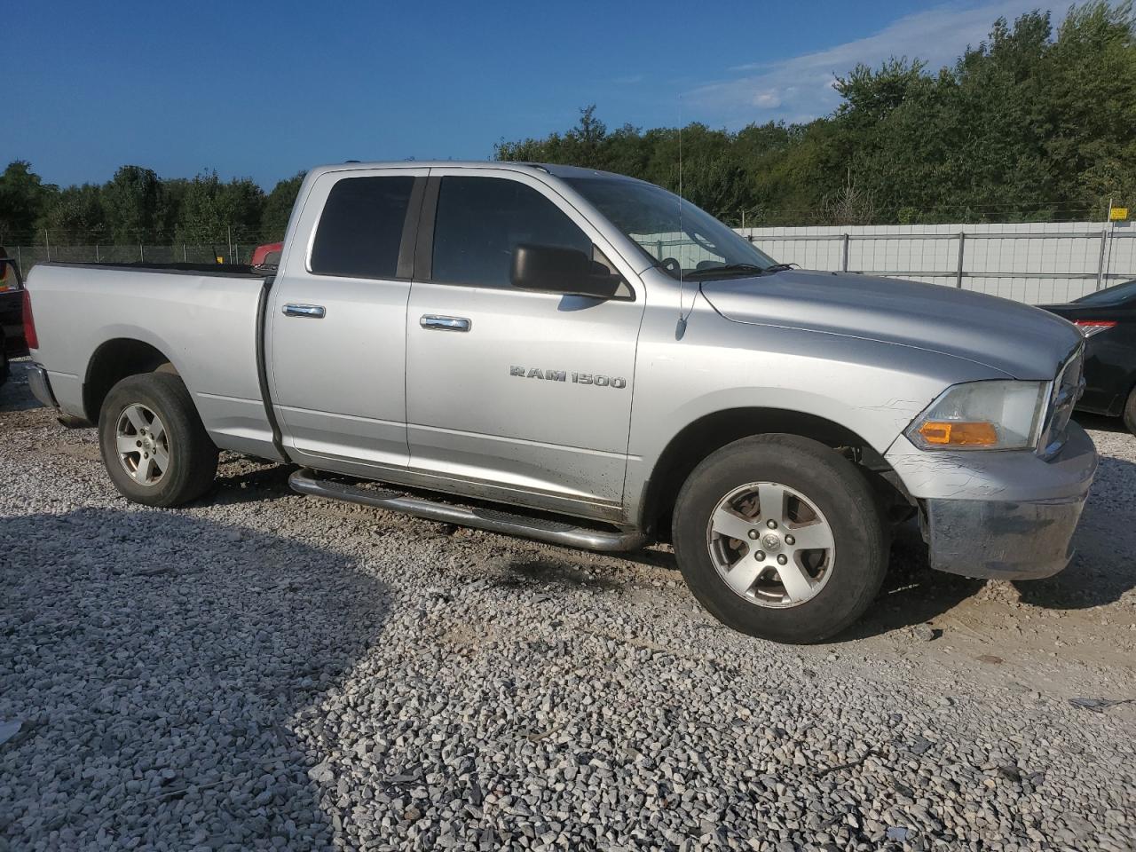 2011 Dodge Ram 1500 Серебряный vin: 1D7RB1GP0BS614456