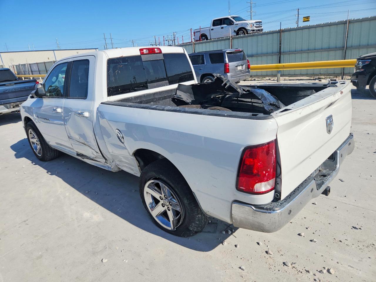2011 Dodge Ram 1500 White vin: 1D7RB1GP1BS620332