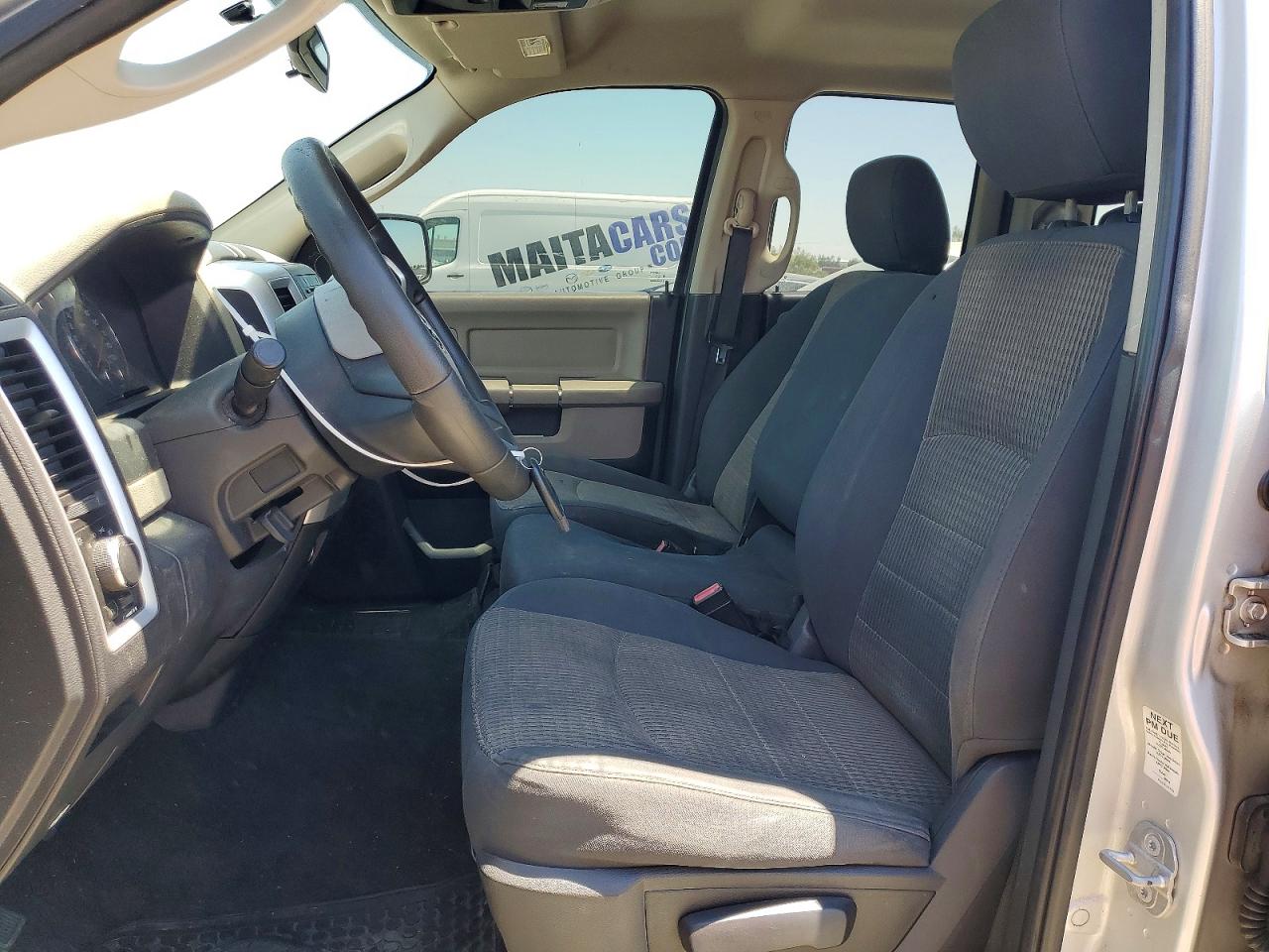 2010 Dodge Ram 1500 Silver vin: 1D7RB1GP2AS105158