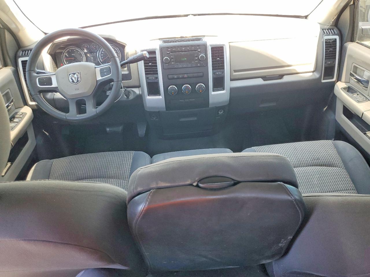2010 Dodge Ram 1500 Silver vin: 1D7RB1GP2AS105158
