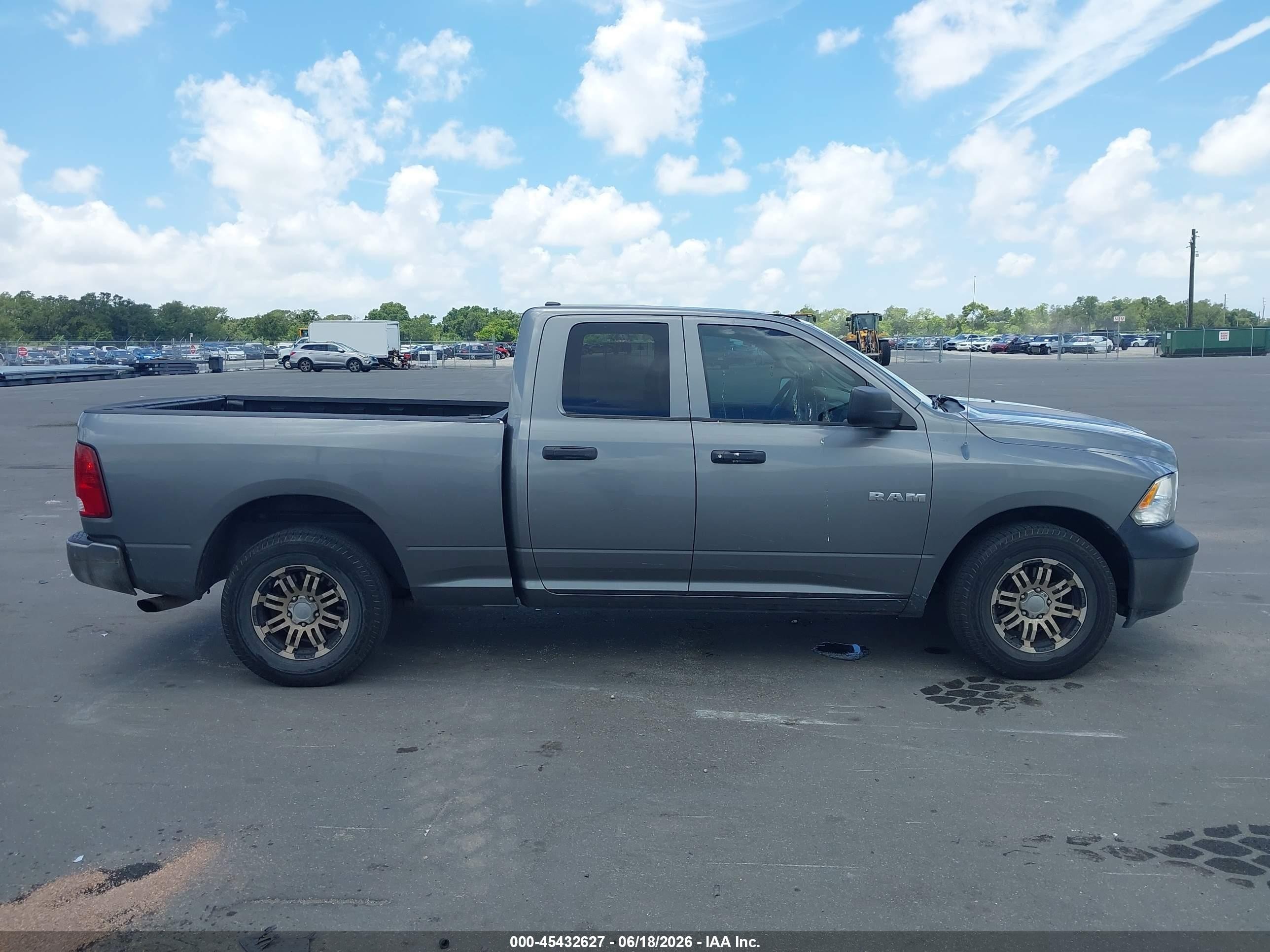 2010 Dodge Ram 1500 St Gray vin: 1D7RB1GP4AS213930