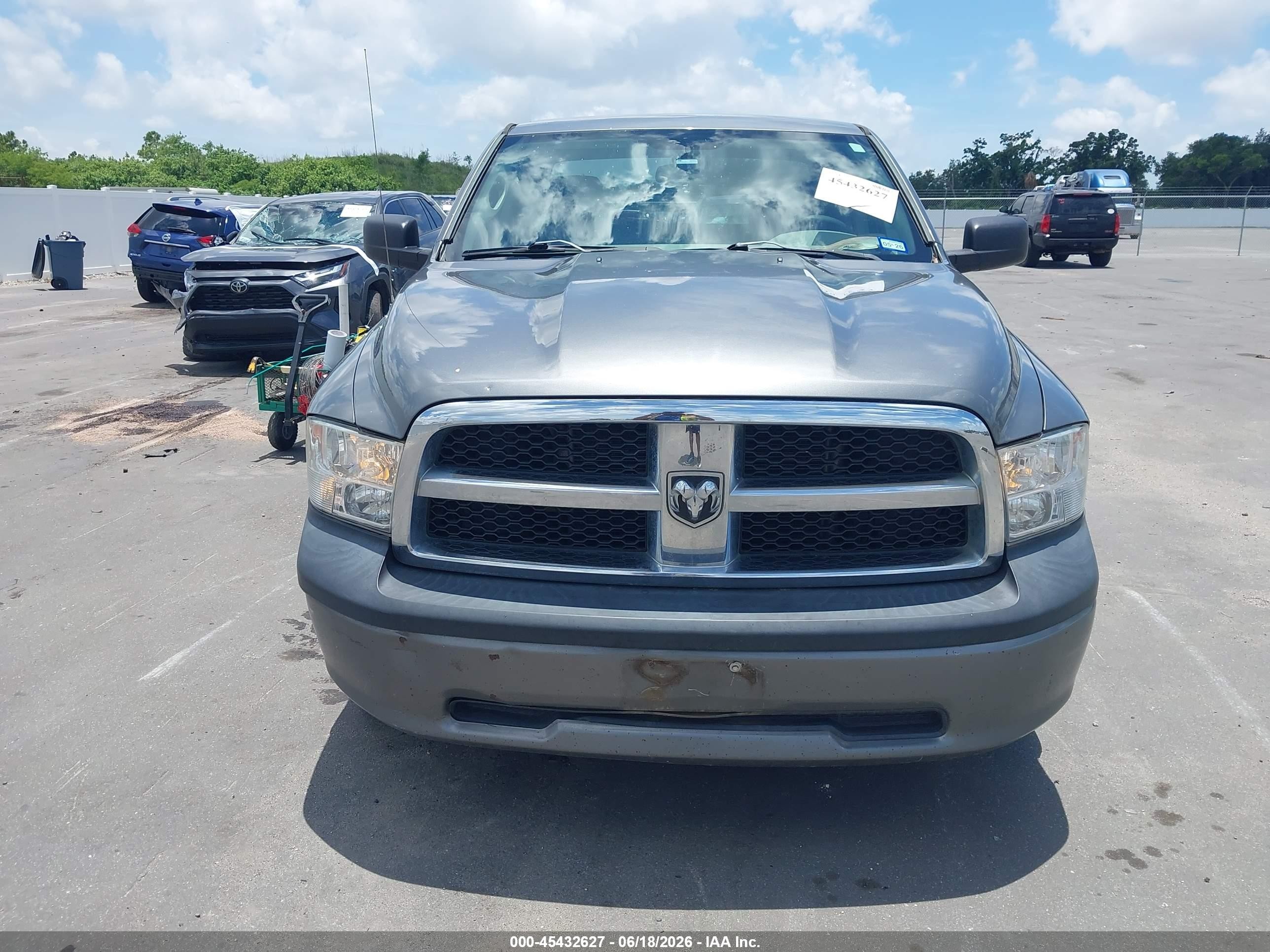 2010 Dodge Ram 1500 St Gray vin: 1D7RB1GP4AS213930