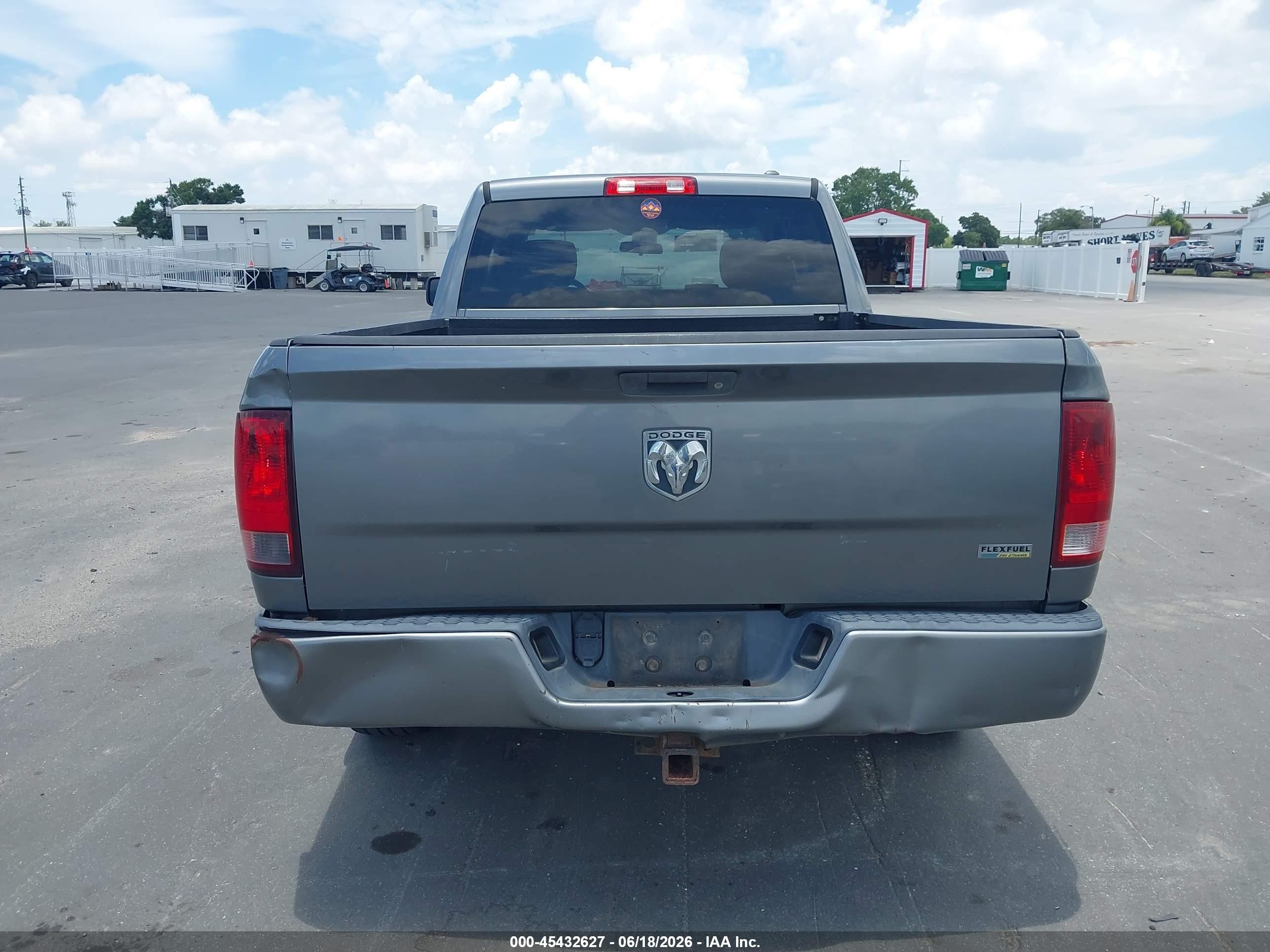 2010 Dodge Ram 1500 St Gray vin: 1D7RB1GP4AS213930