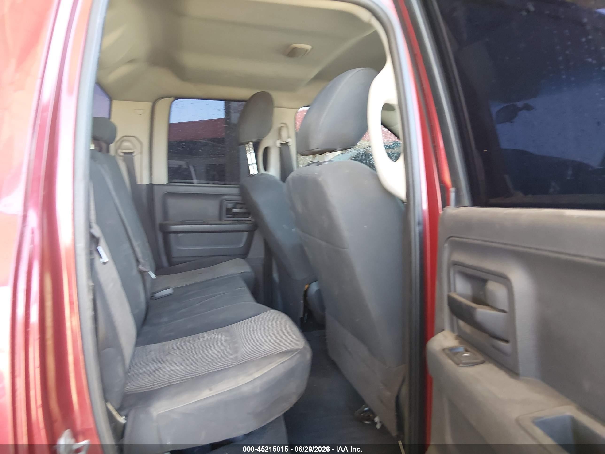 2011 Ram Ram 1500 St Burgundy vin: 1D7RB1GP4BS615481
