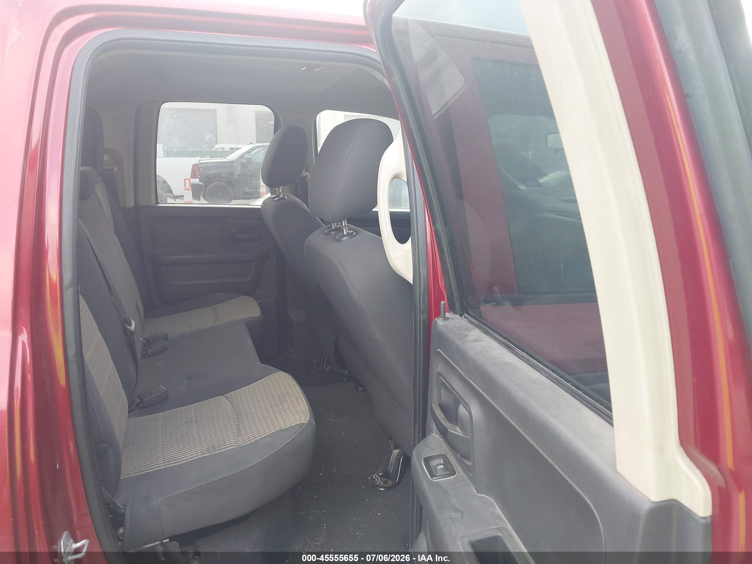 2011 Ram Ram 1500 St Красный vin: 1D7RB1GP7BS615166