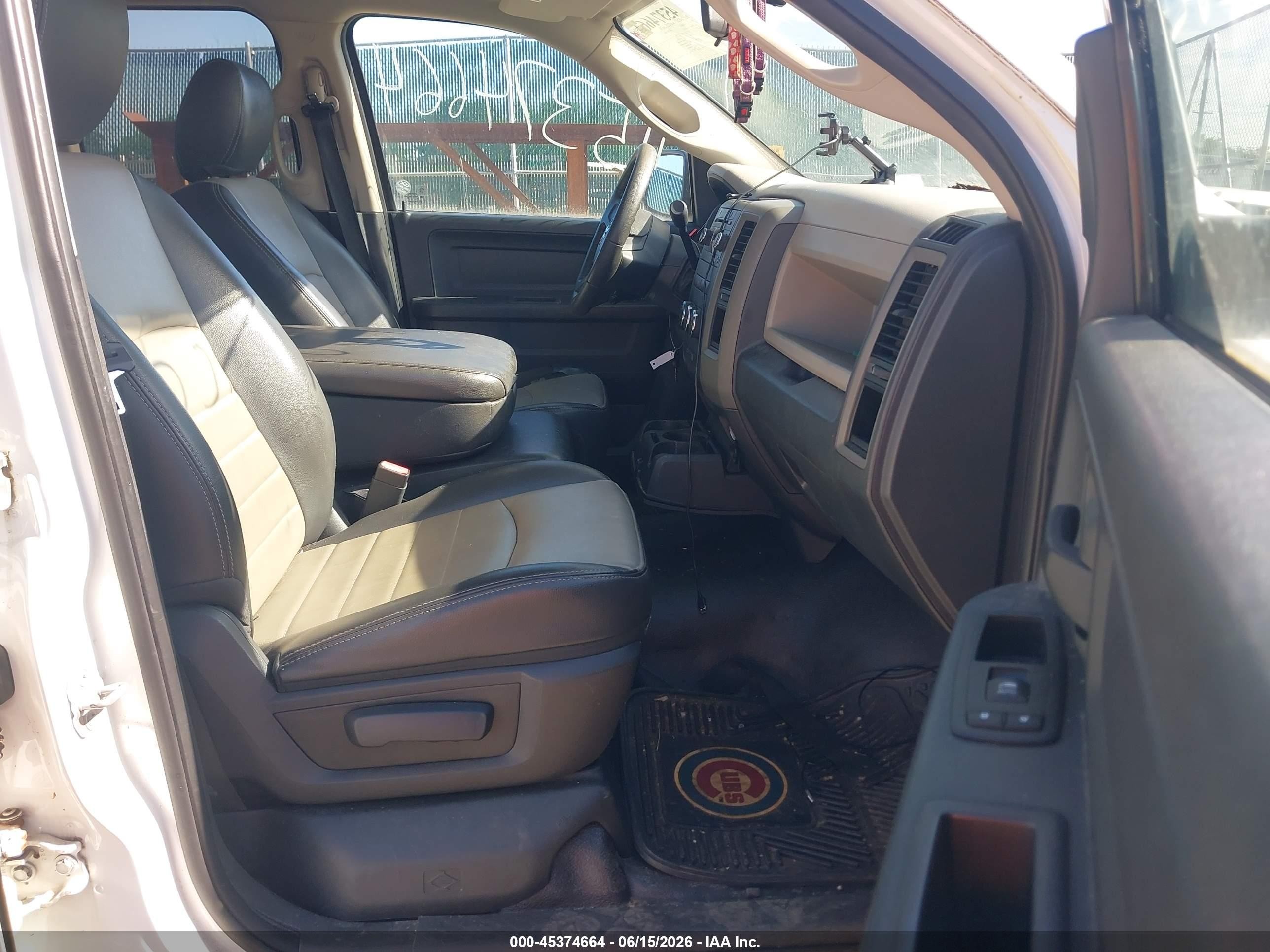 2010 Dodge Ram 1500 St White vin: 1D7RB1GPXAS152356