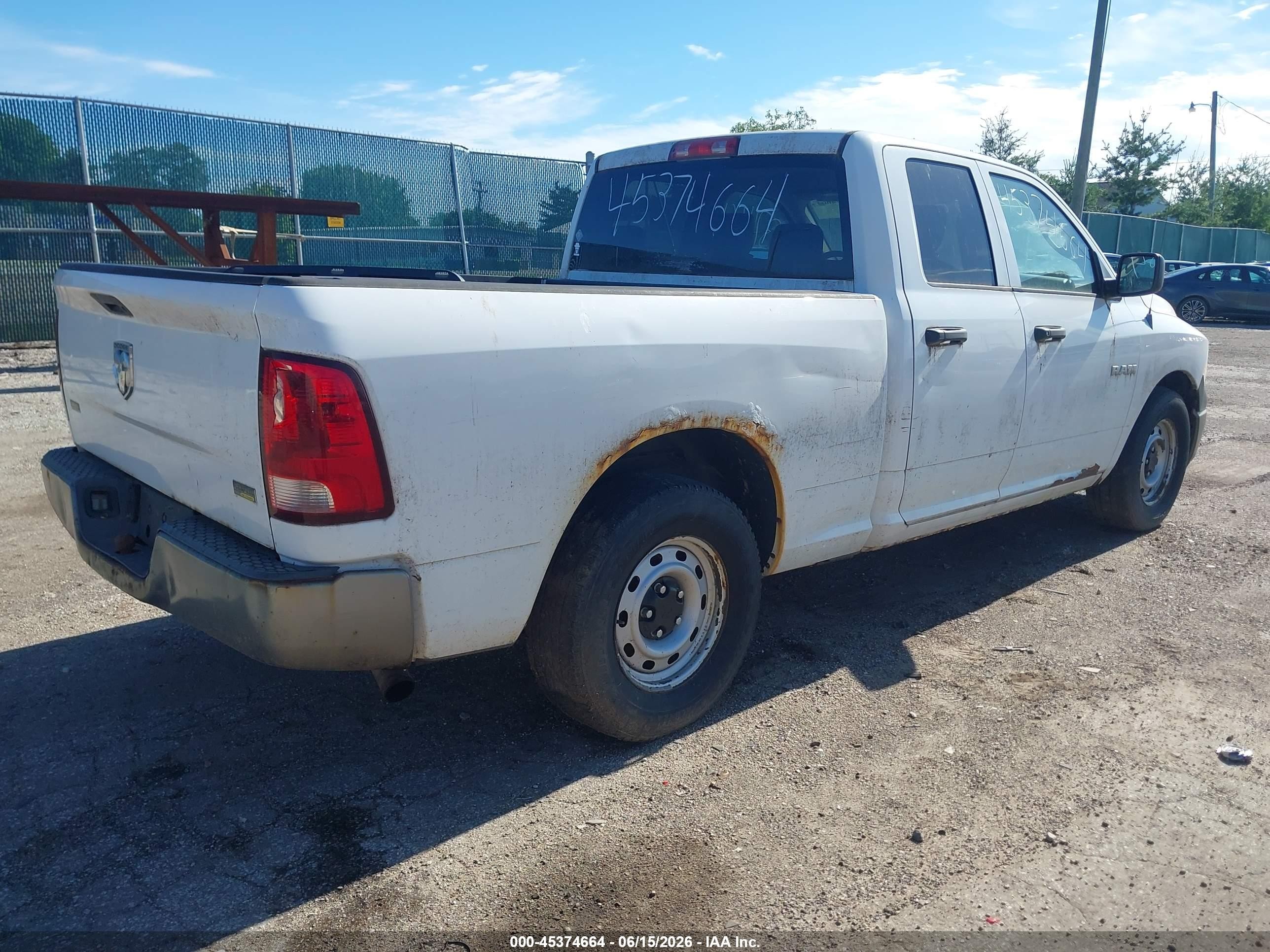 2010 Dodge Ram 1500 St White vin: 1D7RB1GPXAS152356