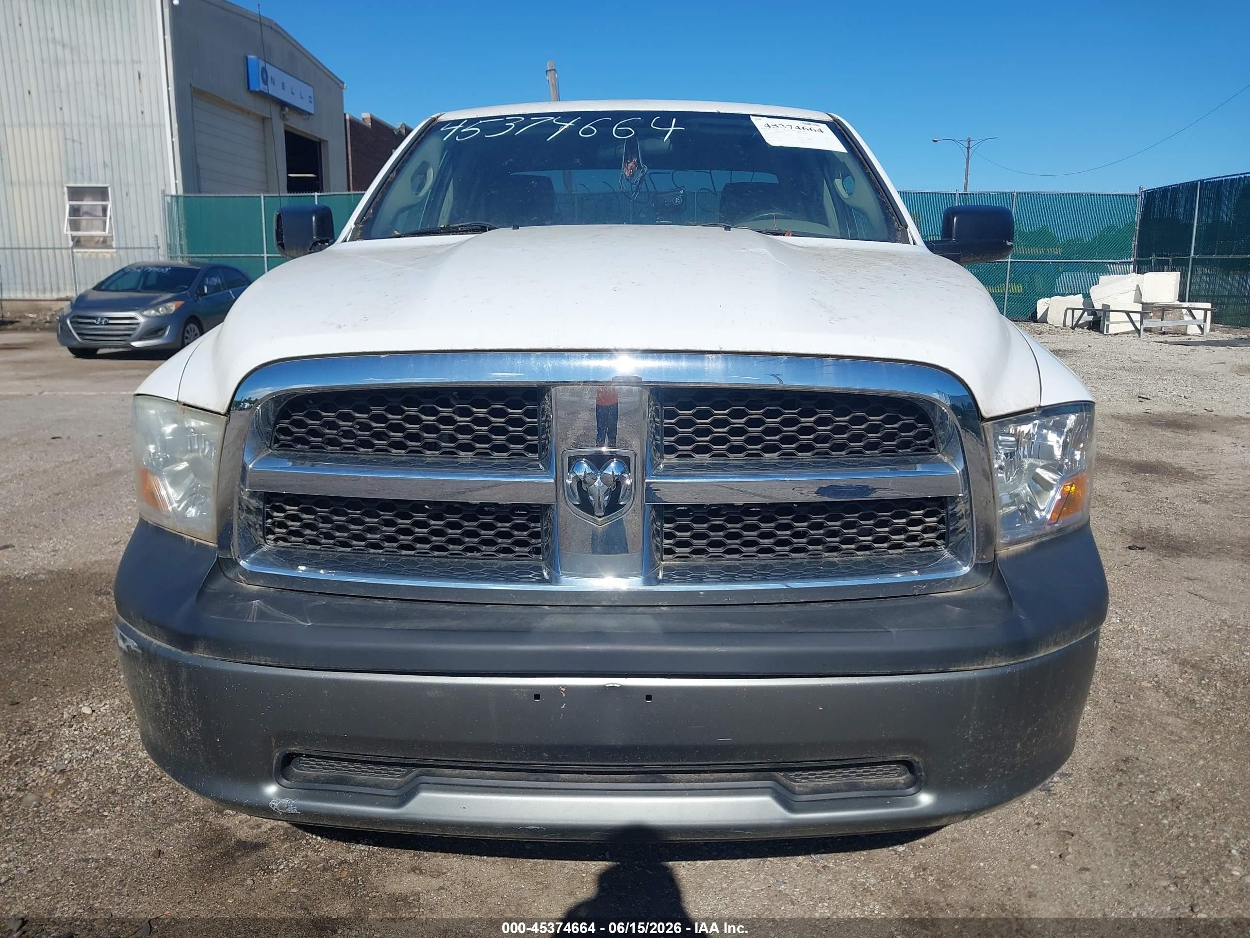 2010 Dodge Ram 1500 St White vin: 1D7RB1GPXAS152356