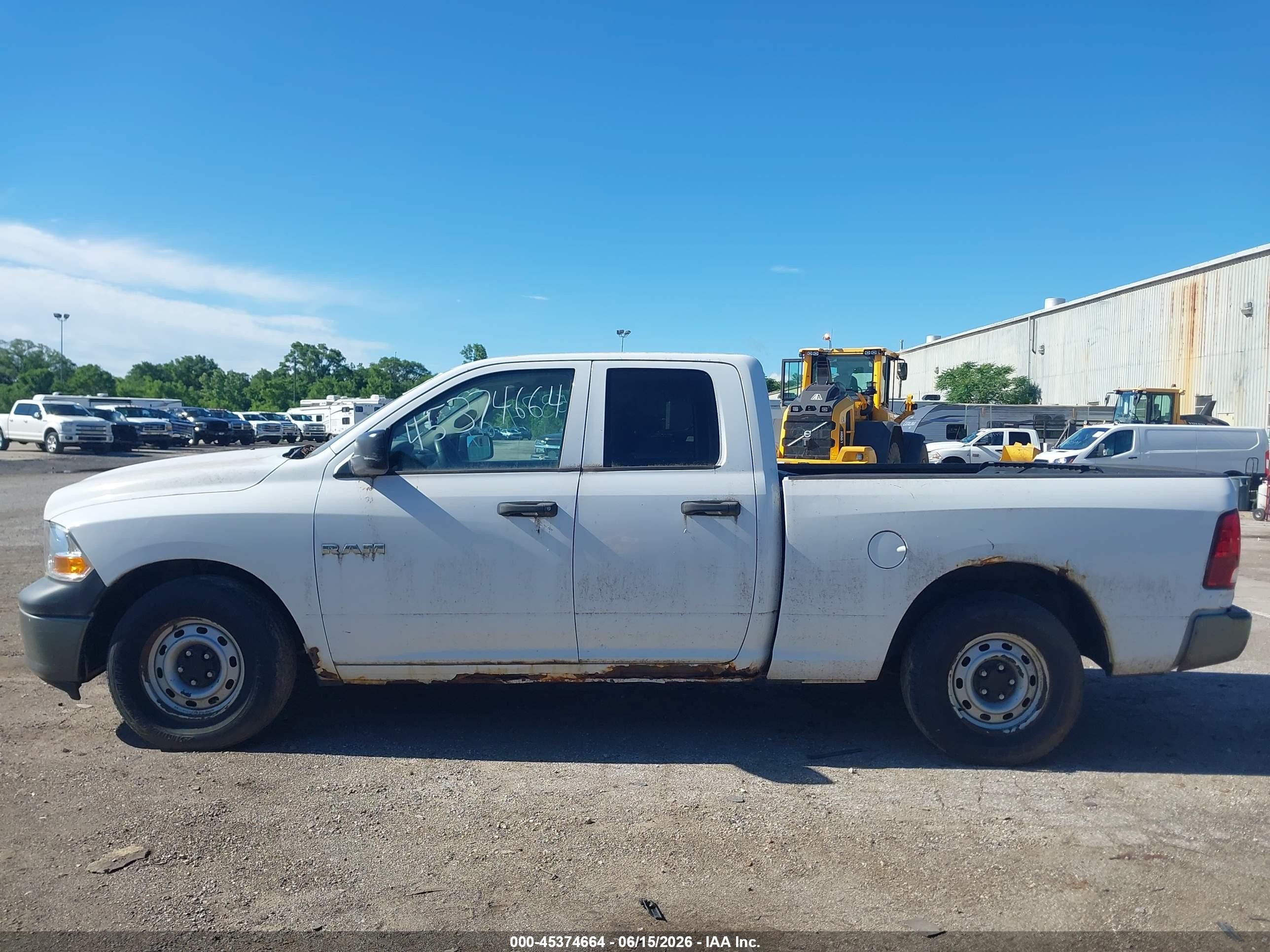 2010 Dodge Ram 1500 St White vin: 1D7RB1GPXAS152356