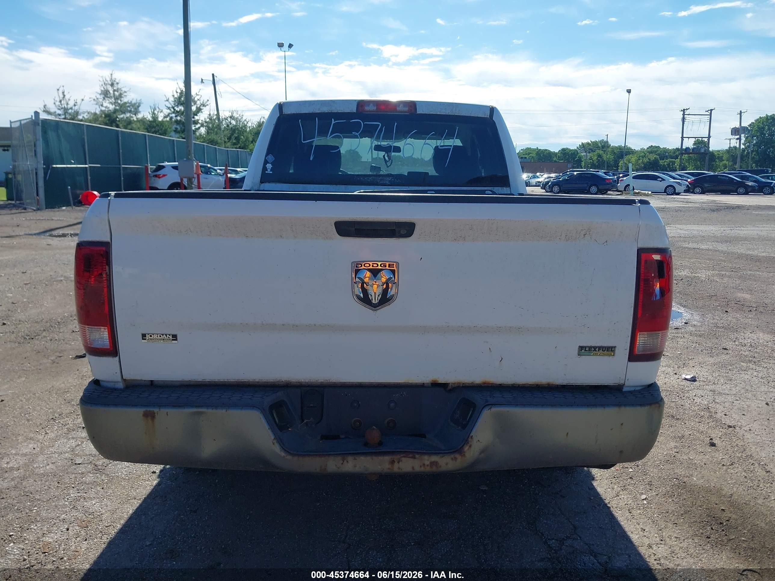 2010 Dodge Ram 1500 St White vin: 1D7RB1GPXAS152356
