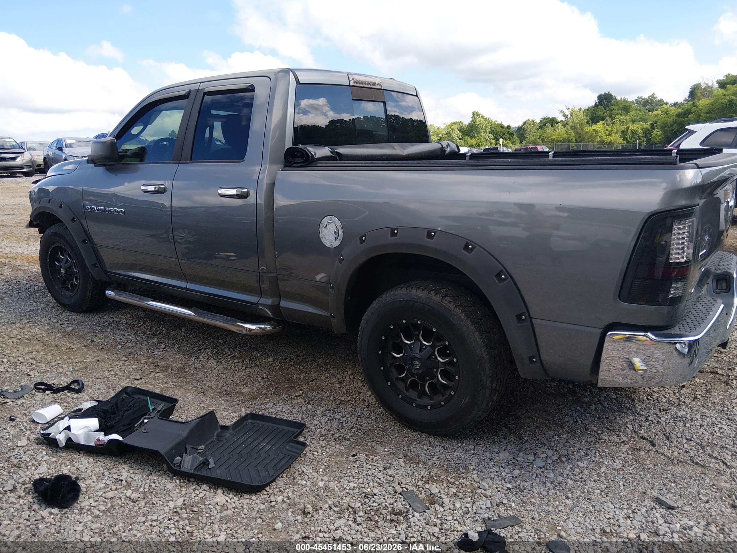 2011 Ram Ram 1500 Slt Gray vin: 1D7RB1GPXBS520326