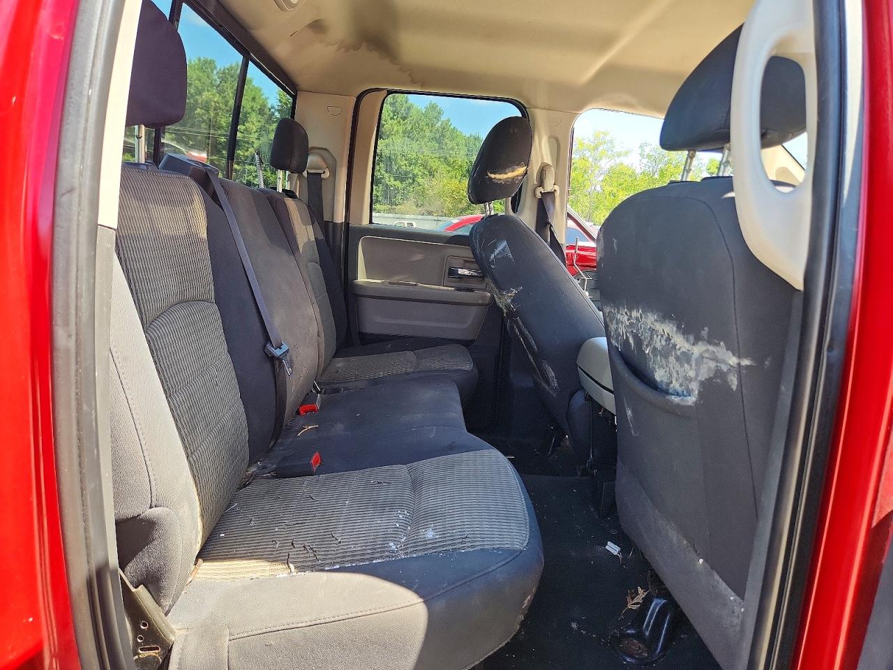 2010 Dodge 1500 Ram V Red vin: 1D7RB1GT1AS106184