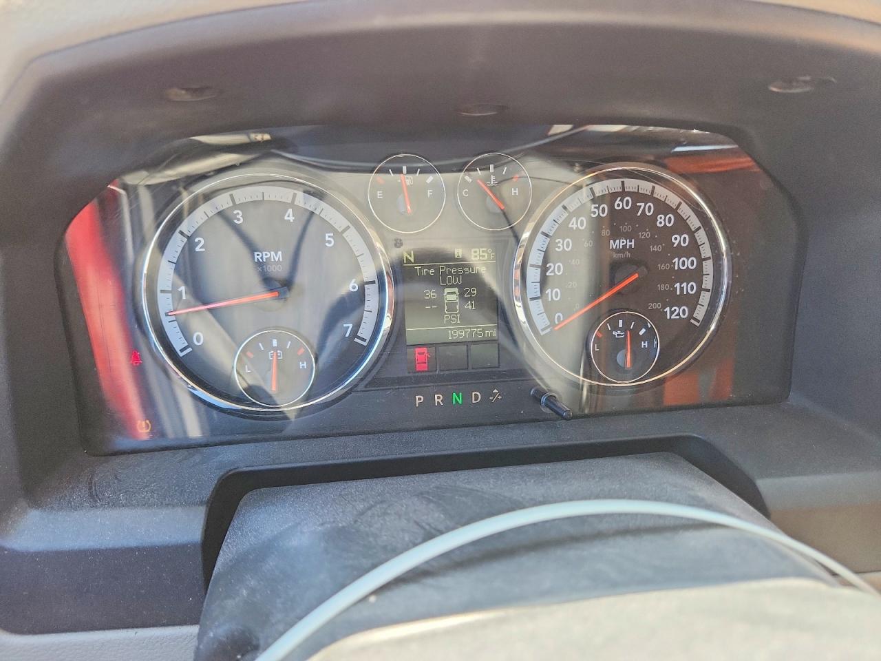 2010 Dodge 1500 Ram V Red vin: 1D7RB1GT1AS106184