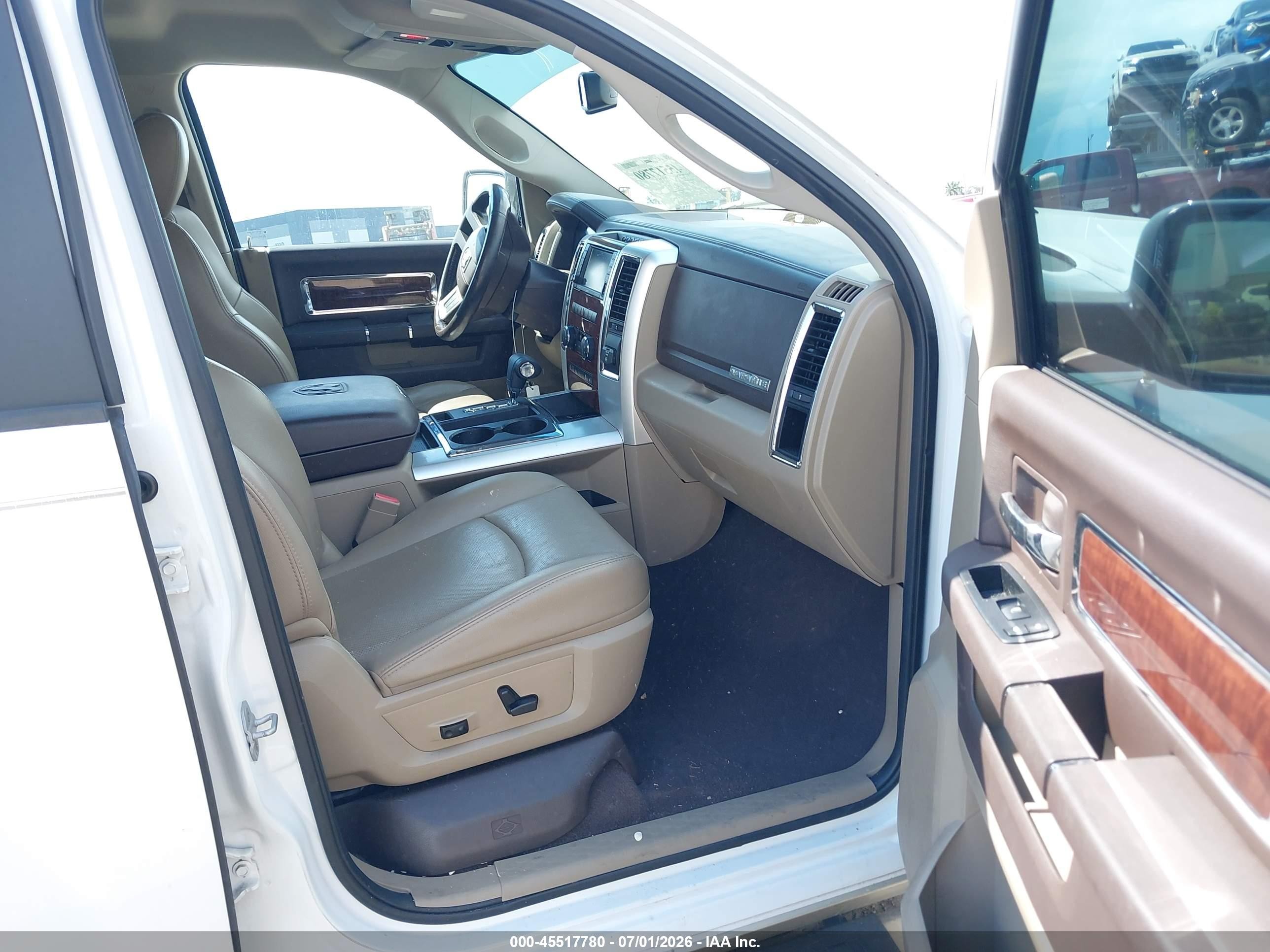 2011 Ram Ram 1500 Laramie White vin: 1D7RB1GT1BS548058