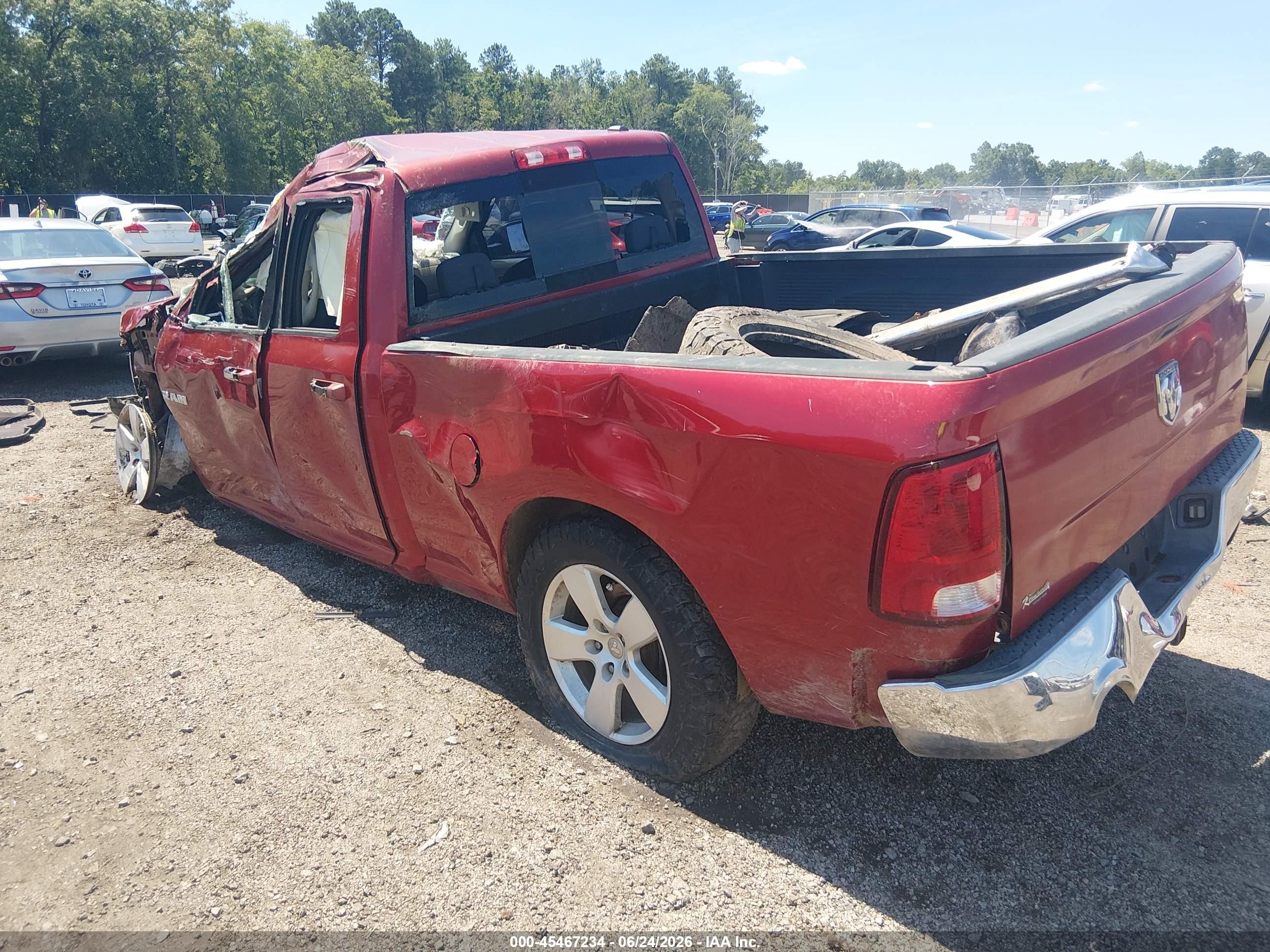 2010 Dodge Ram 1500 Slt/sport/trx Red vin: 1D7RB1GT2AS106193
