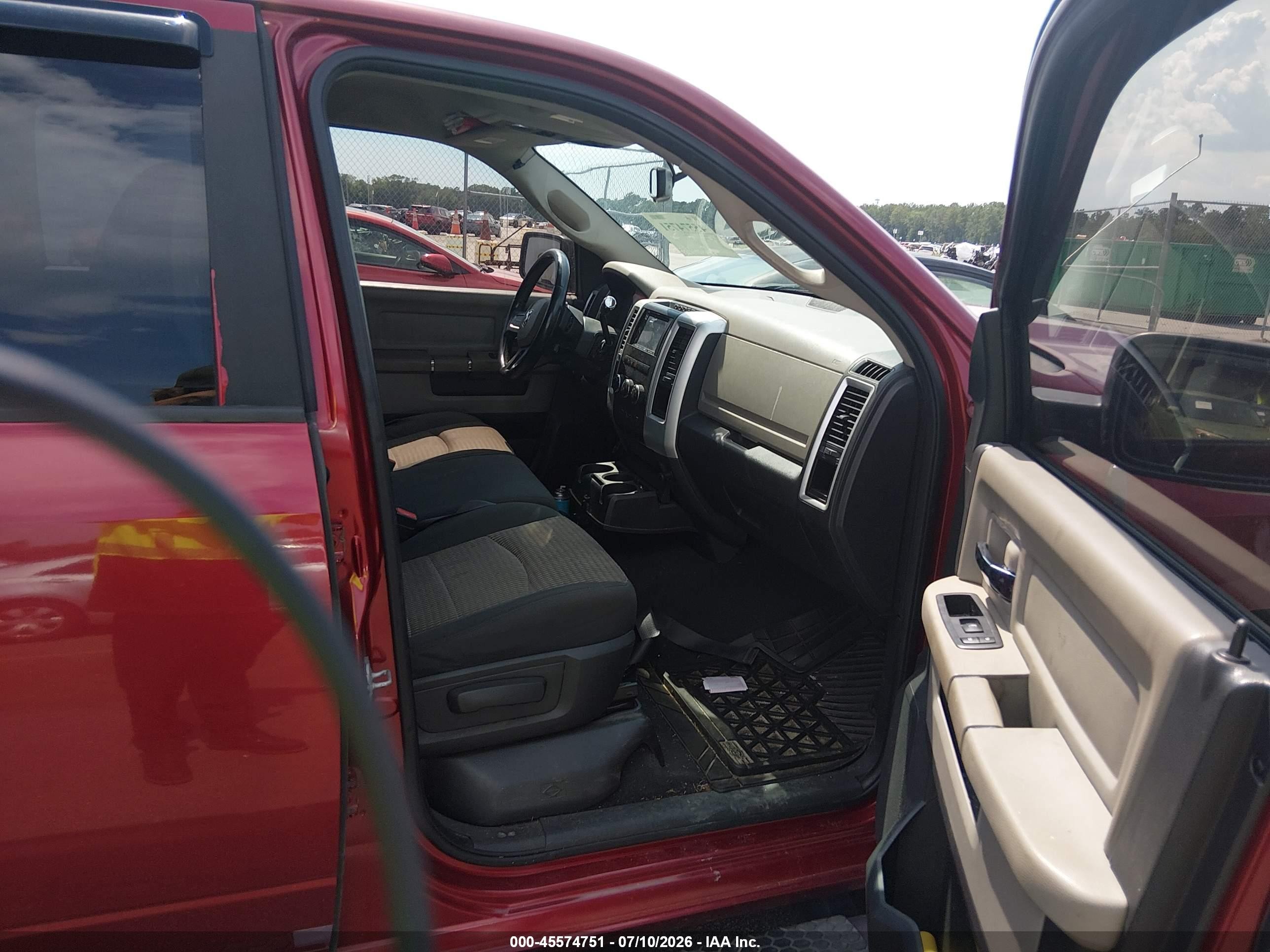 2011 Ram Ram 1500 Slt Red vin: 1D7RB1GT2BS596667