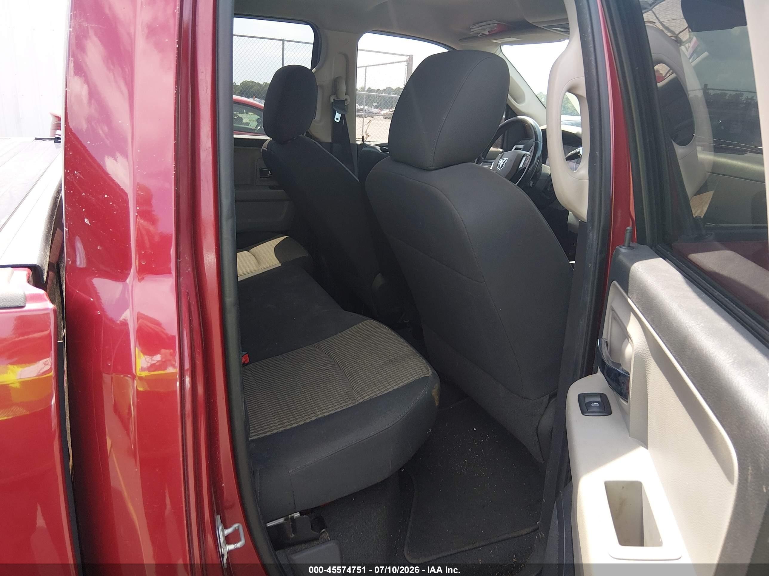 2011 Ram Ram 1500 Slt Red vin: 1D7RB1GT2BS596667