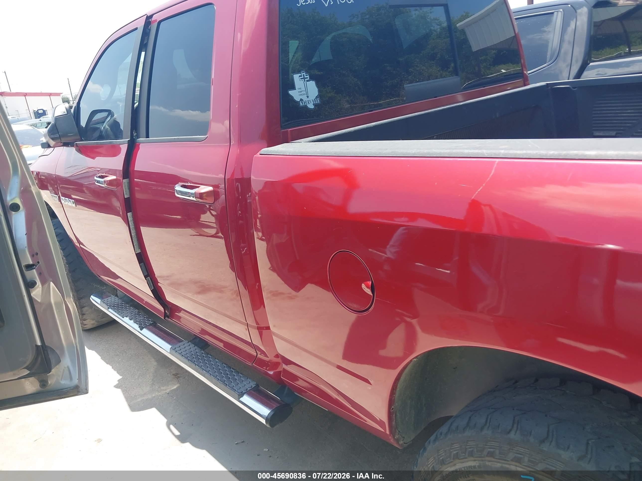 2010 Dodge Ram 1500 Slt/sport/trx Red vin: 1D7RB1GT4AS250800