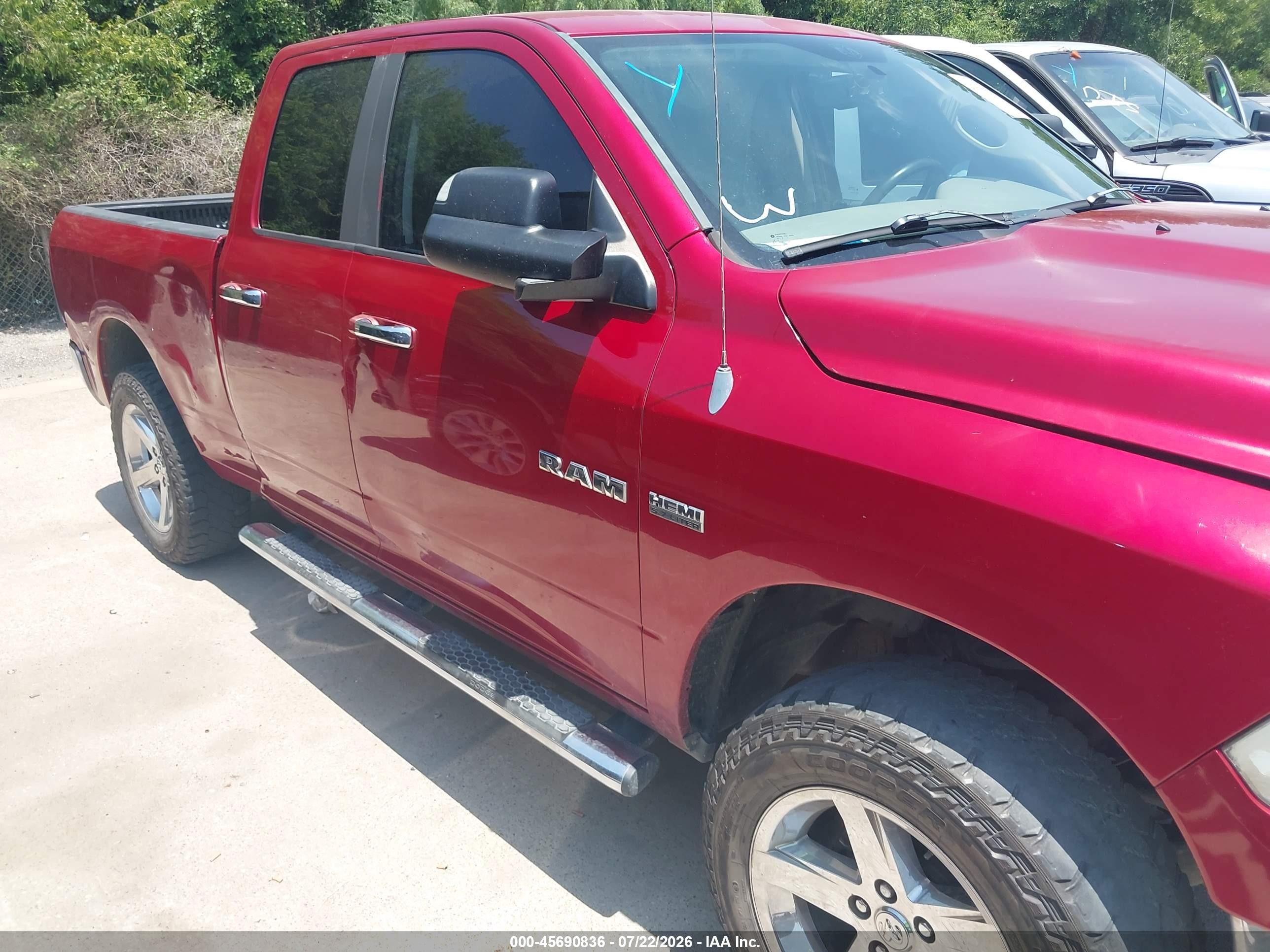 2010 Dodge Ram 1500 Slt/sport/trx Red vin: 1D7RB1GT4AS250800