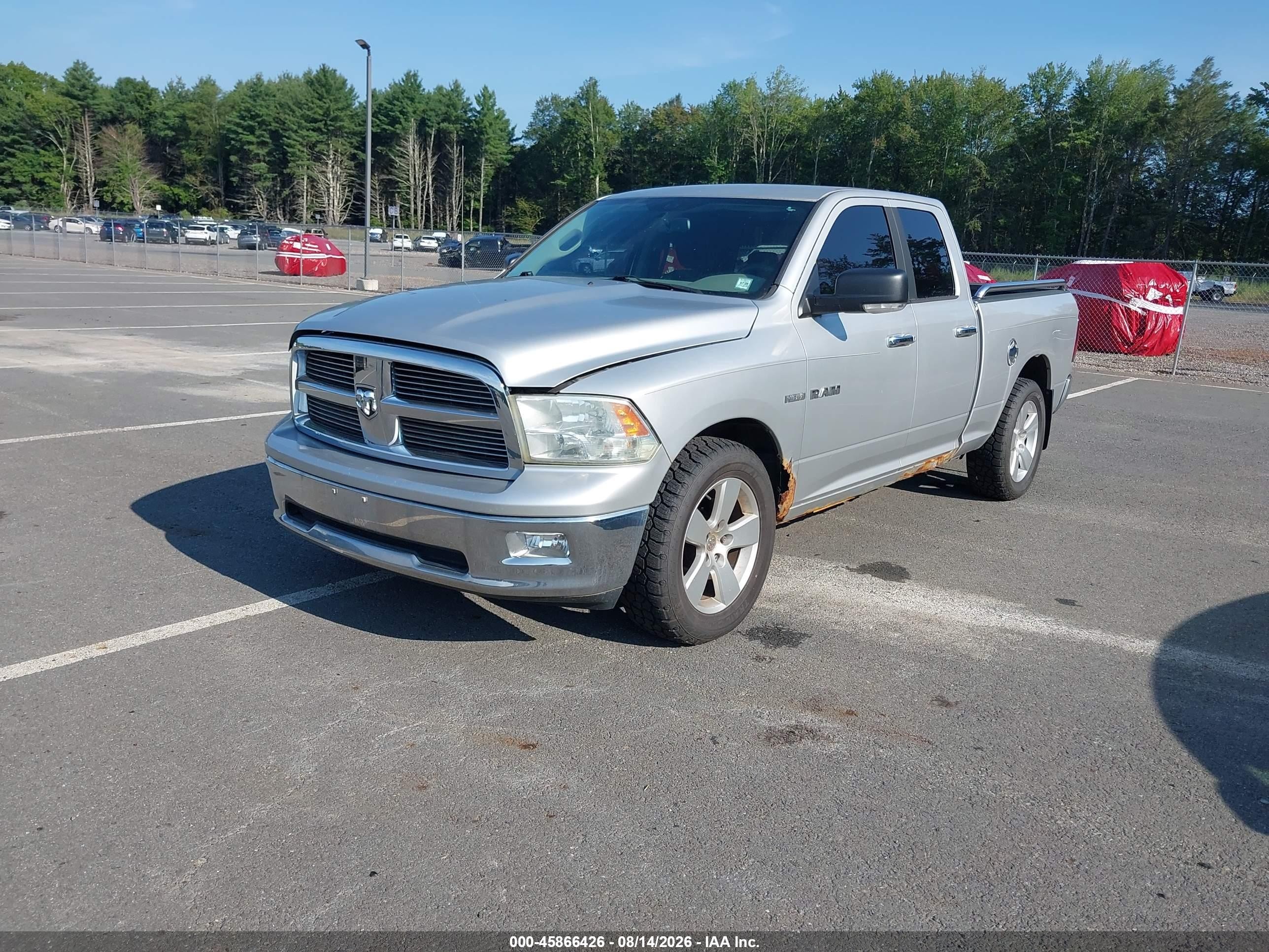 2010 Dodge Ram 1500 Slt/sport/trx Silver vin: 1D7RB1GT5AS112490