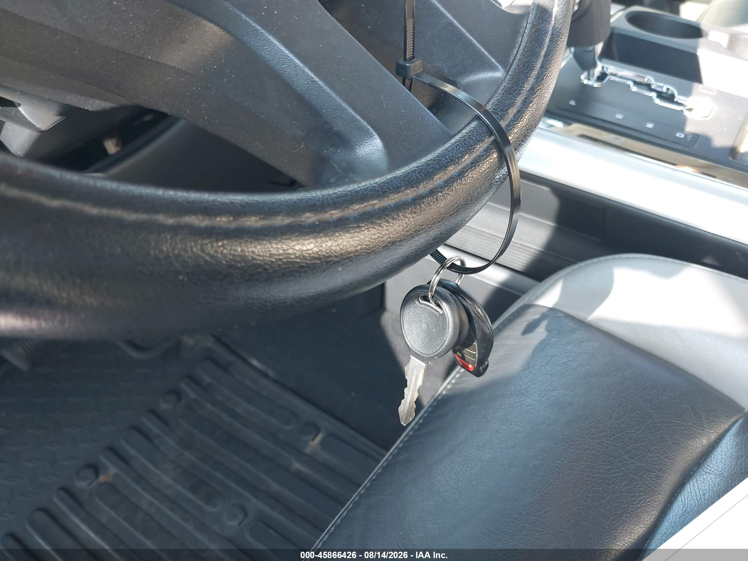 2010 Dodge Ram 1500 Slt/sport/trx Silver vin: 1D7RB1GT5AS112490