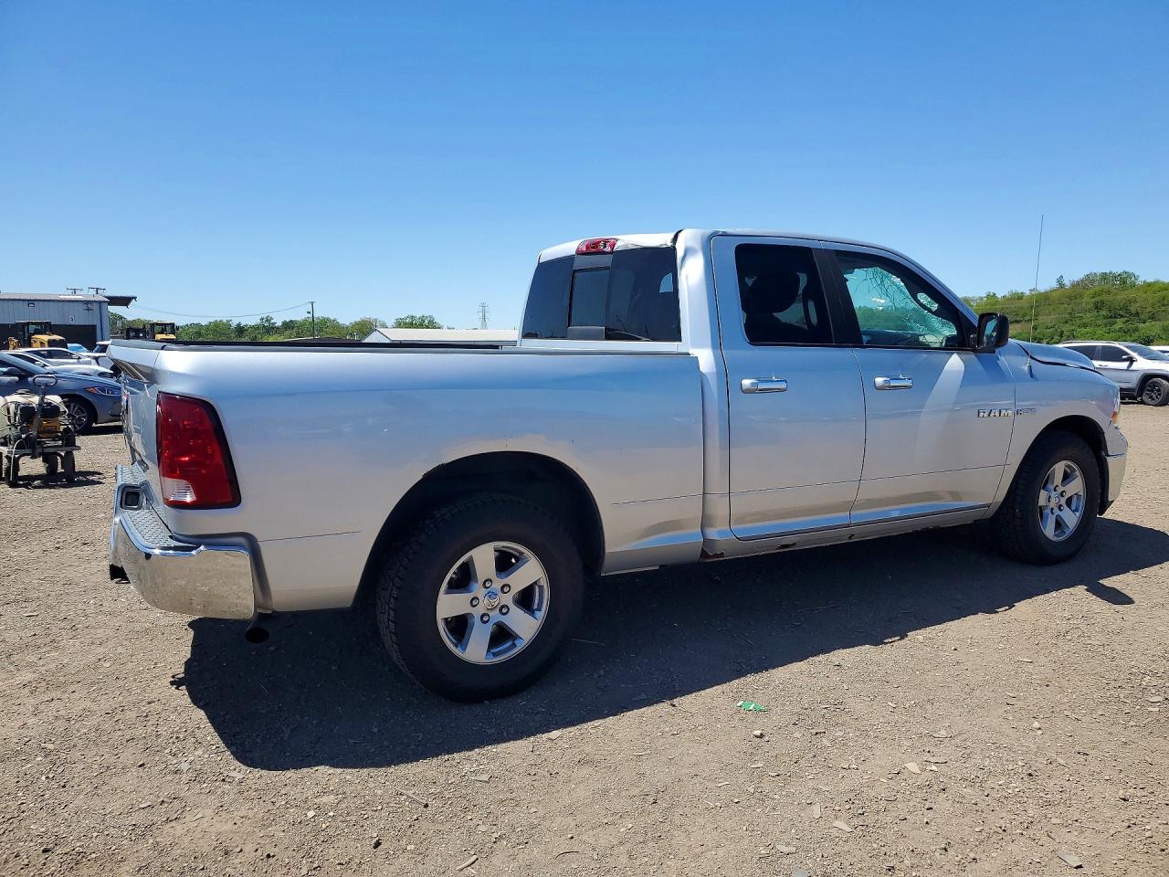 2010 Dodge Ram 1500 Silver vin: 1D7RB1GT7AS127458