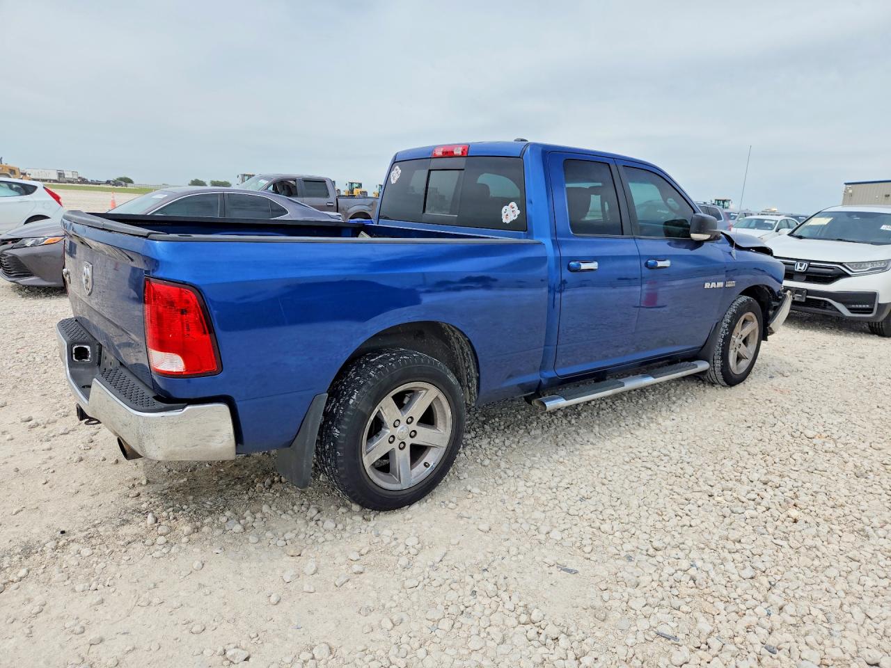 2010 Dodge Ram 1500 Blue vin: 1D7RB1GT7AS249415