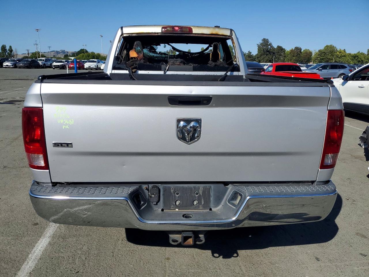 2011 Dodge Ram 1500 Серебряный vin: 1D7RB1GT7BS543687