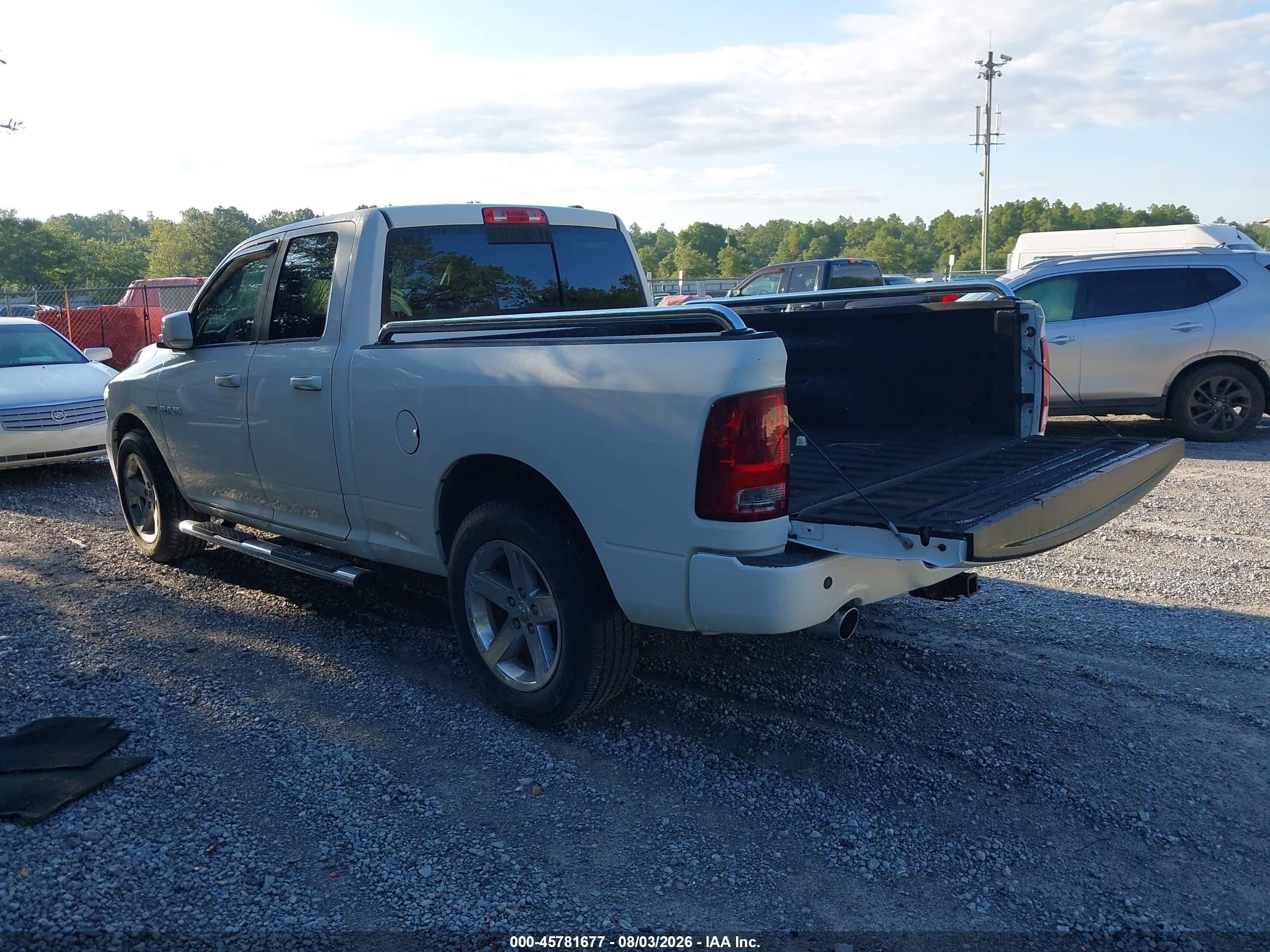 2010 Dodge Ram 1500 Slt/sport/trx White vin: 1D7RB1GT8AS168939