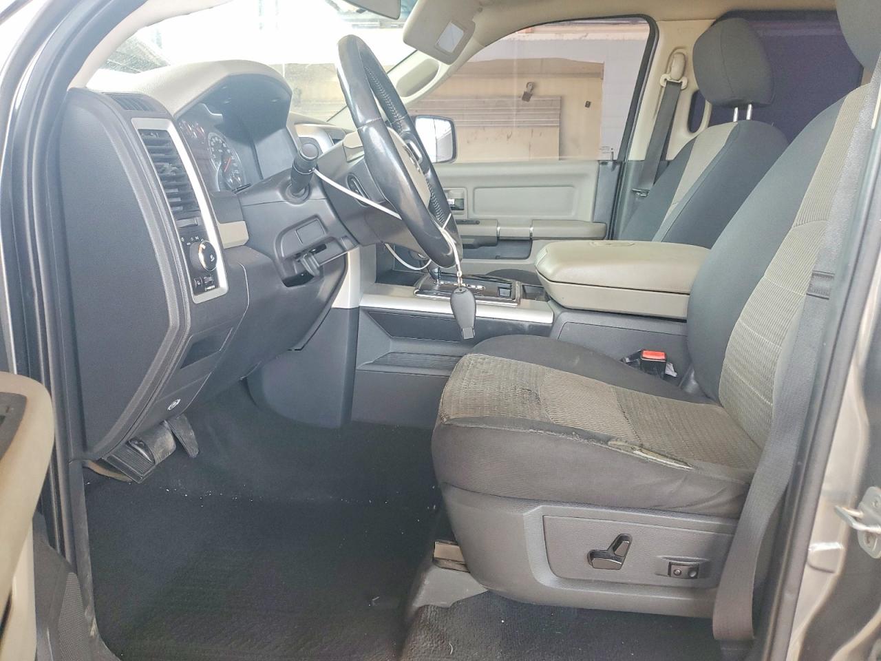 2011 Dodge Ram 1500 Gray vin: 1D7RB1GT8BS703382