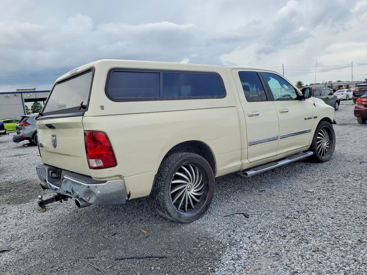 2010 Dodge Ram 1500 Cream vin: 1D7RB1GT9AS230574