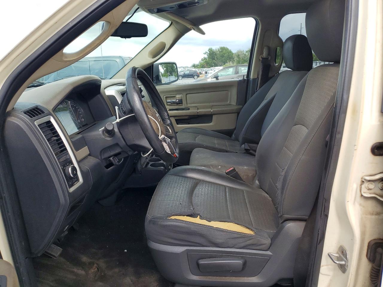 2010 Dodge Ram 1500 Cream vin: 1D7RB1GT9AS230574