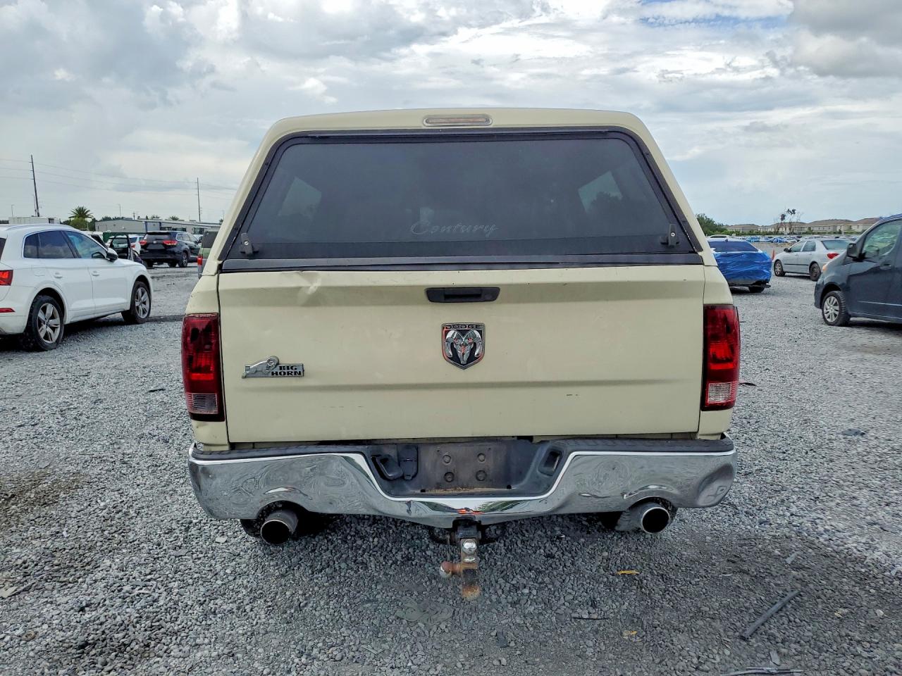 2010 Dodge Ram 1500 Cream vin: 1D7RB1GT9AS230574