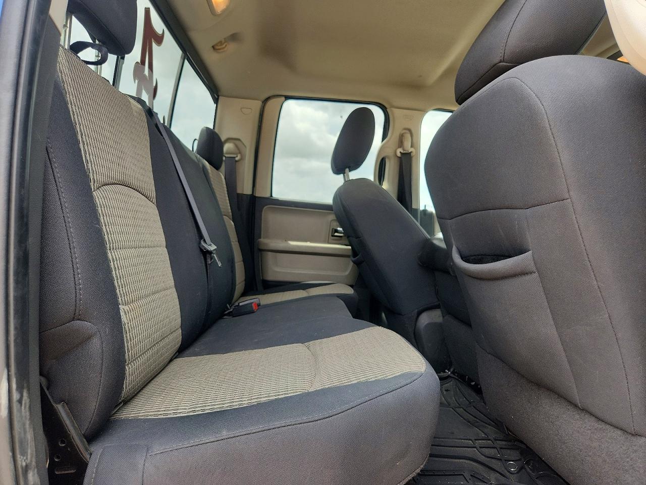 2010 Dodge Ram 1500 Blue vin: 1D7RB1GTXAS171079