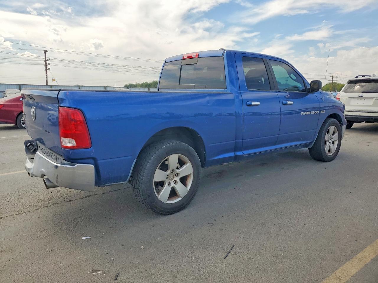 2011 Dodge Ram 1500 Синий vin: 1D7RB1GTXBS634629