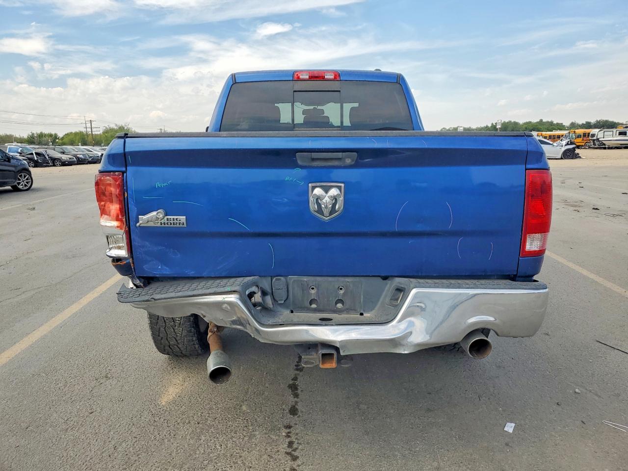 2011 Dodge Ram 1500 Синий vin: 1D7RB1GTXBS634629