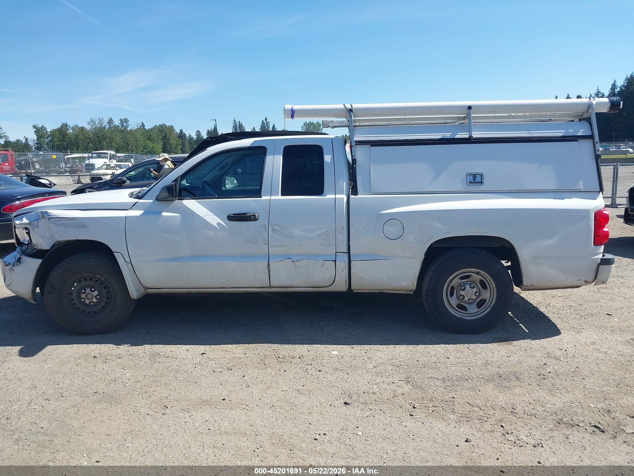 2011 Ram Dakota St White vin: 1D7RE2BK0BS666887