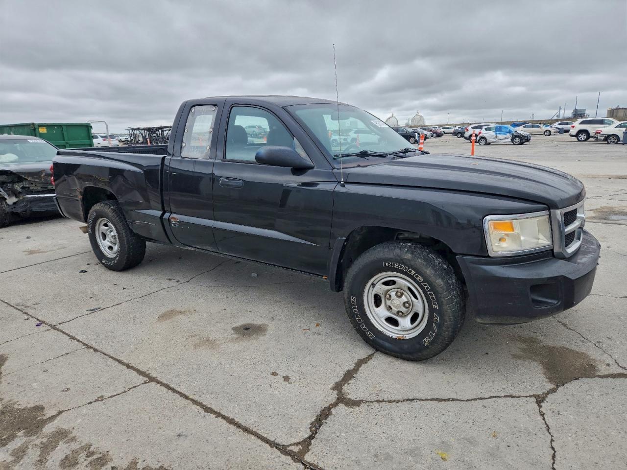 2011 Dodge Dakota St Black vin: 1D7RE2BK5BS623260