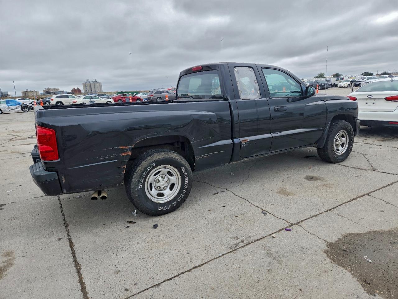 2011 Dodge Dakota St Black vin: 1D7RE2BK5BS623260