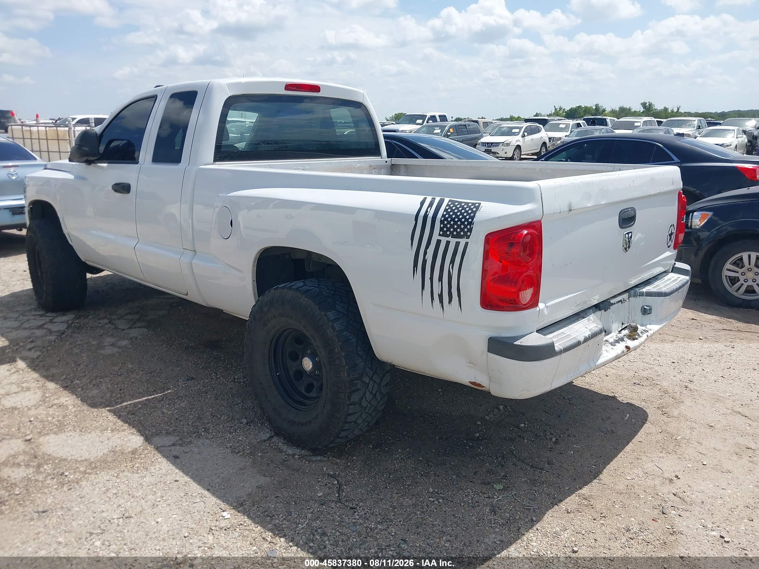 2011 Ram Dakota St White vin: 1D7RE2BKXBS586545