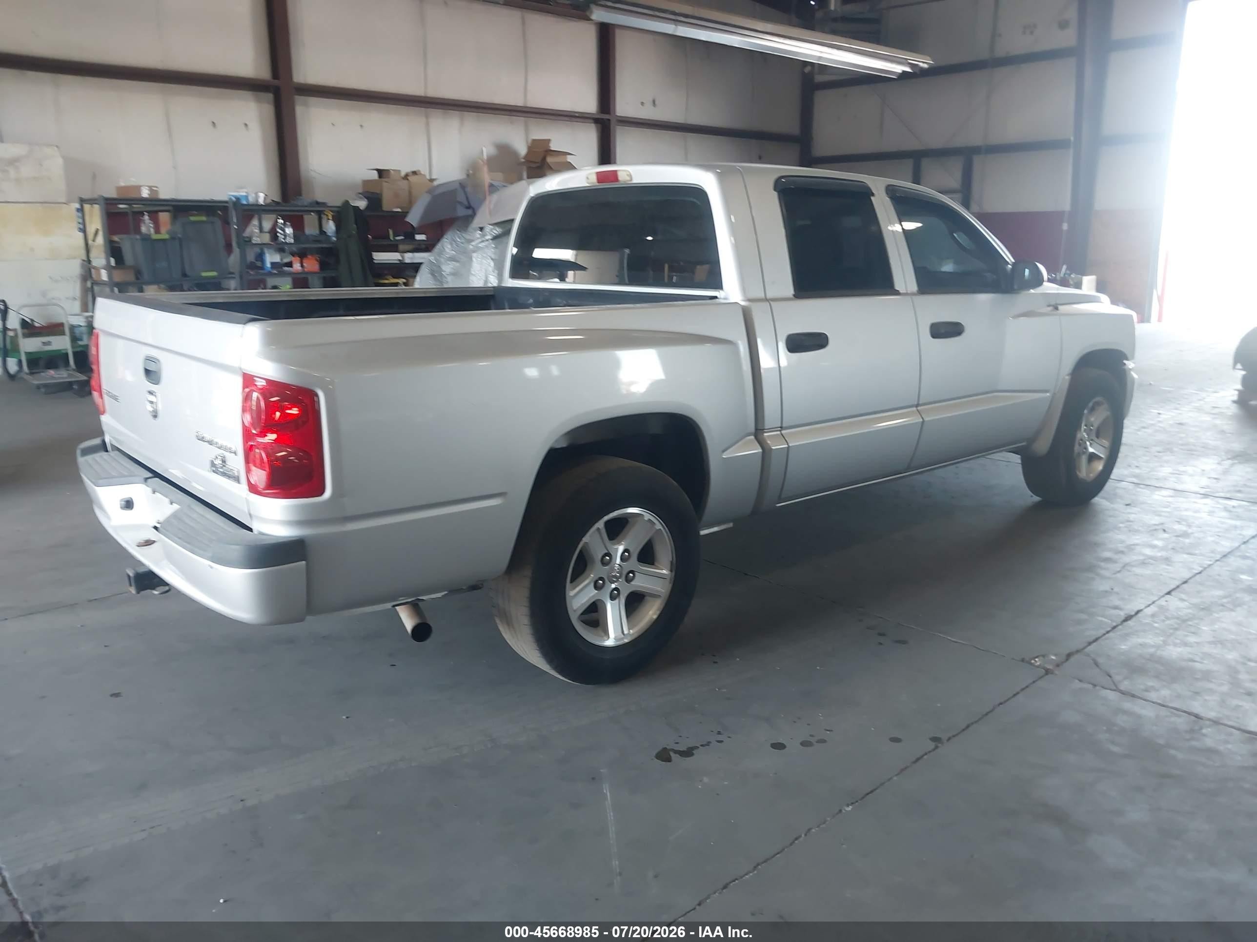 2011 Ram Dakota Bighorn/lonestar Серебряный vin: 1D7RE3GK4BS511662