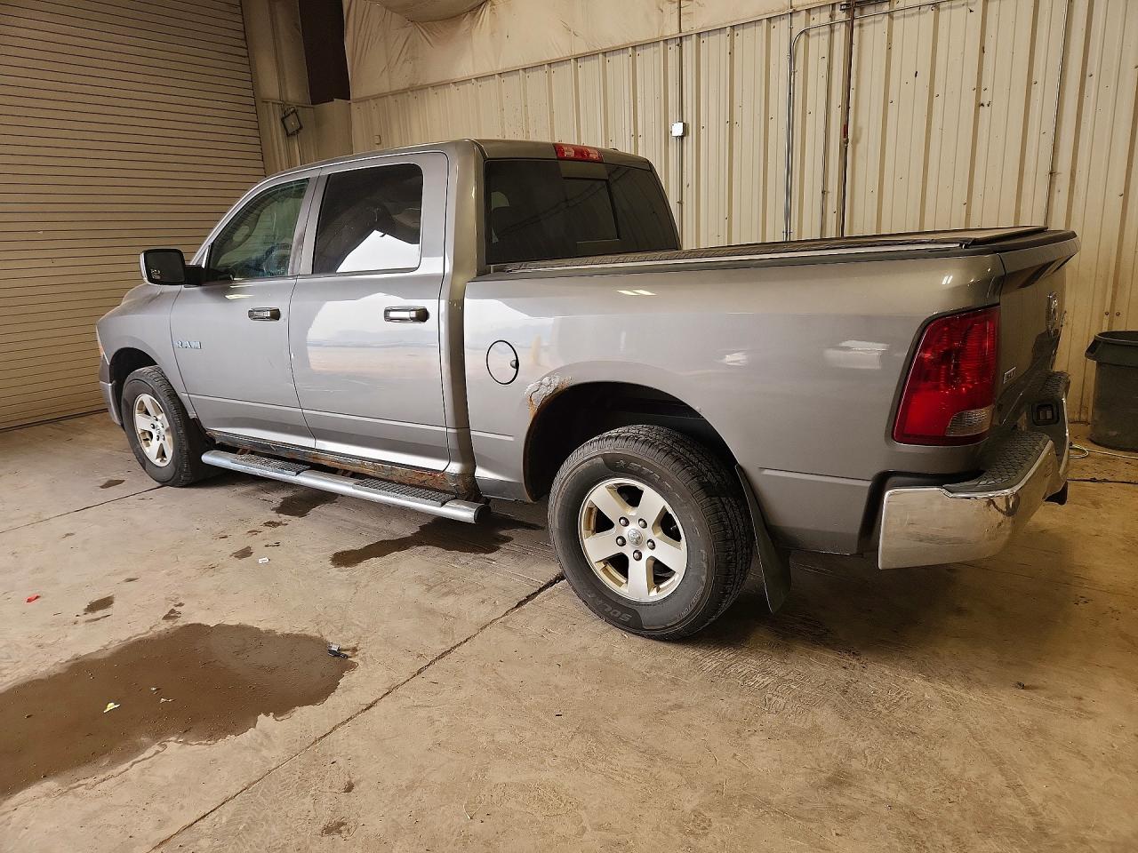 2010 Dodge Ram 1500 Gray vin: 1D7RV1CP2AS171819