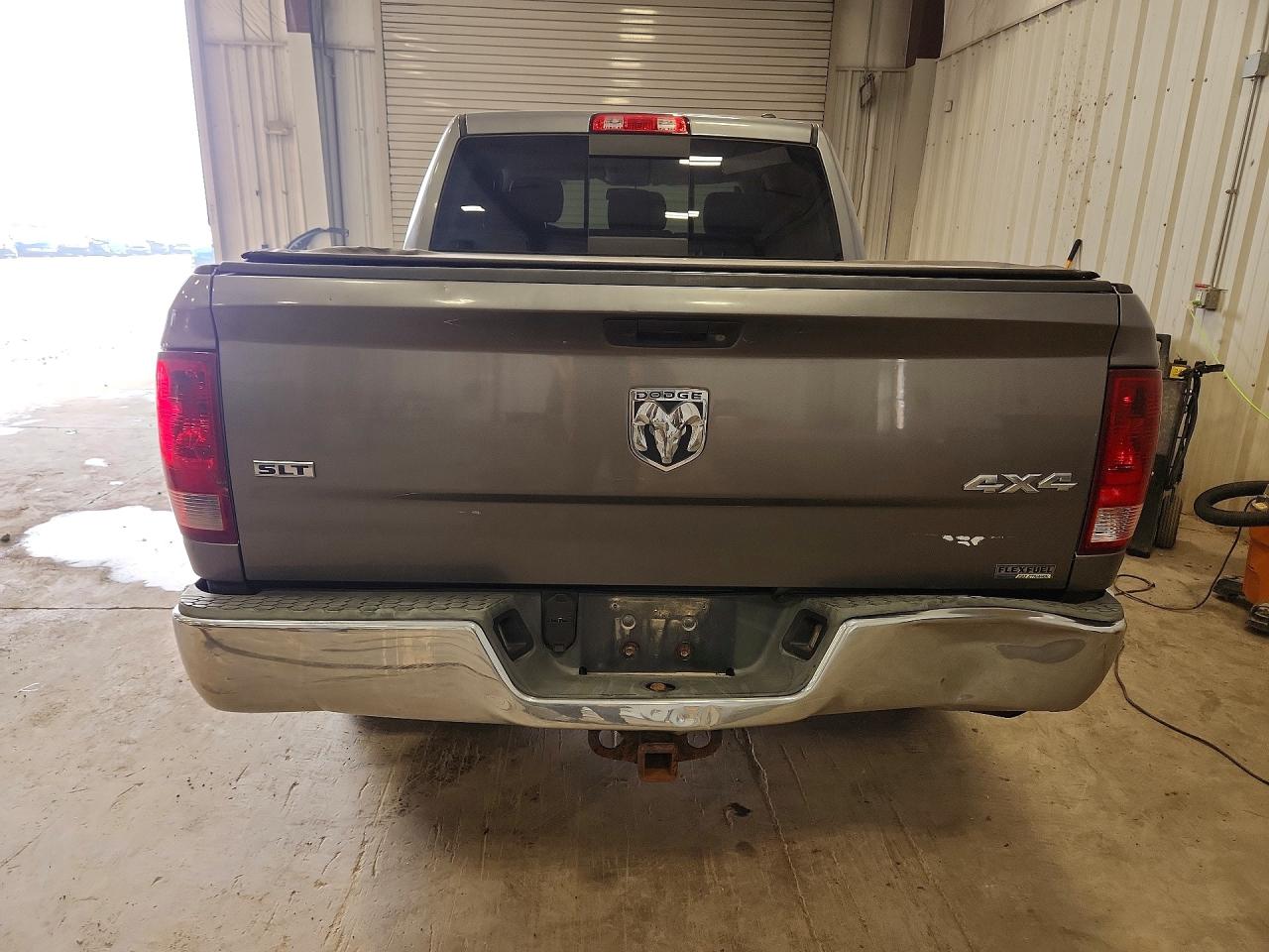 2010 Dodge Ram 1500 Gray vin: 1D7RV1CP2AS171819