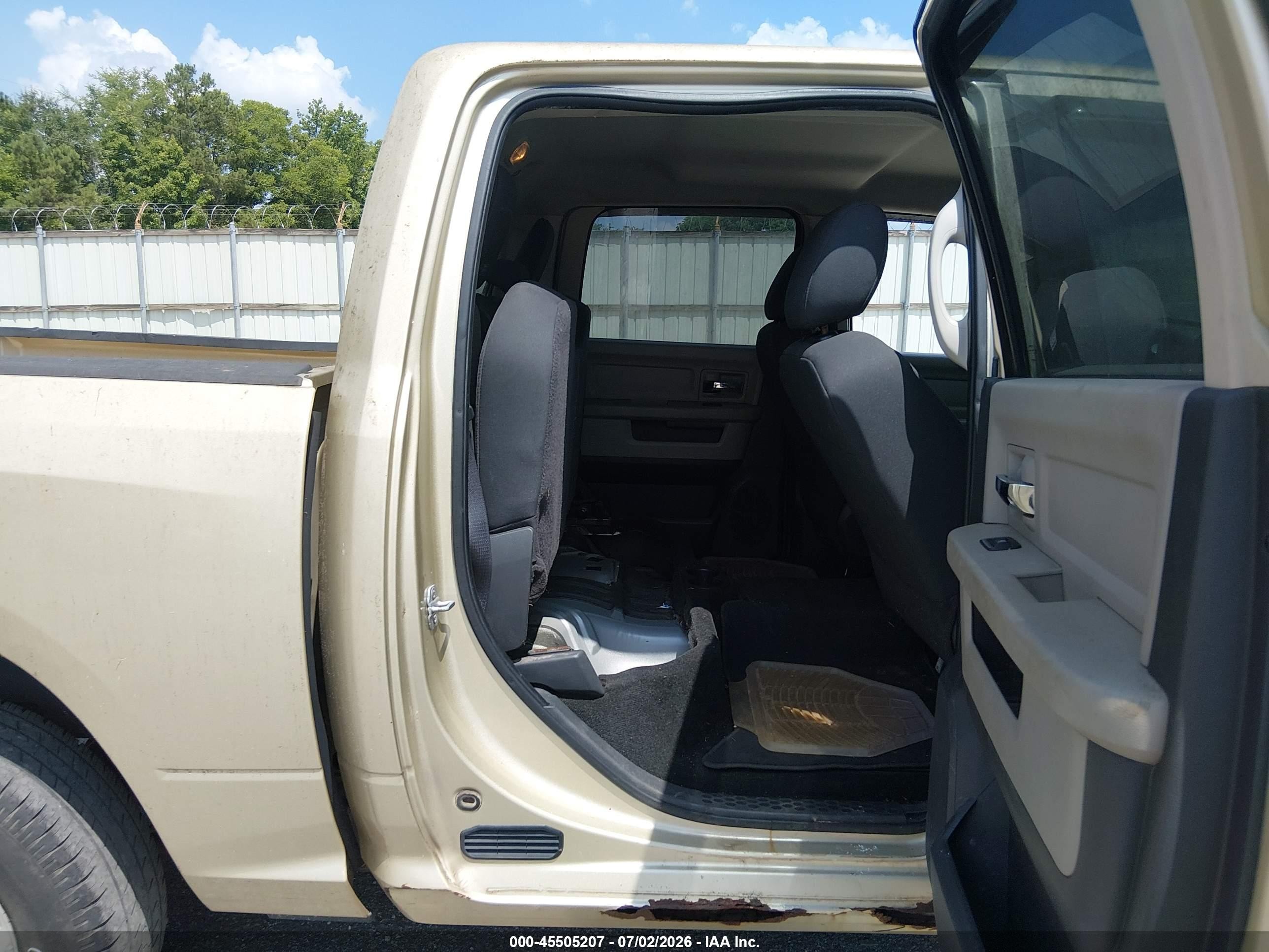 2011 Ram Ram 1500 Slt Gold vin: 1D7RV1CP3BS700728