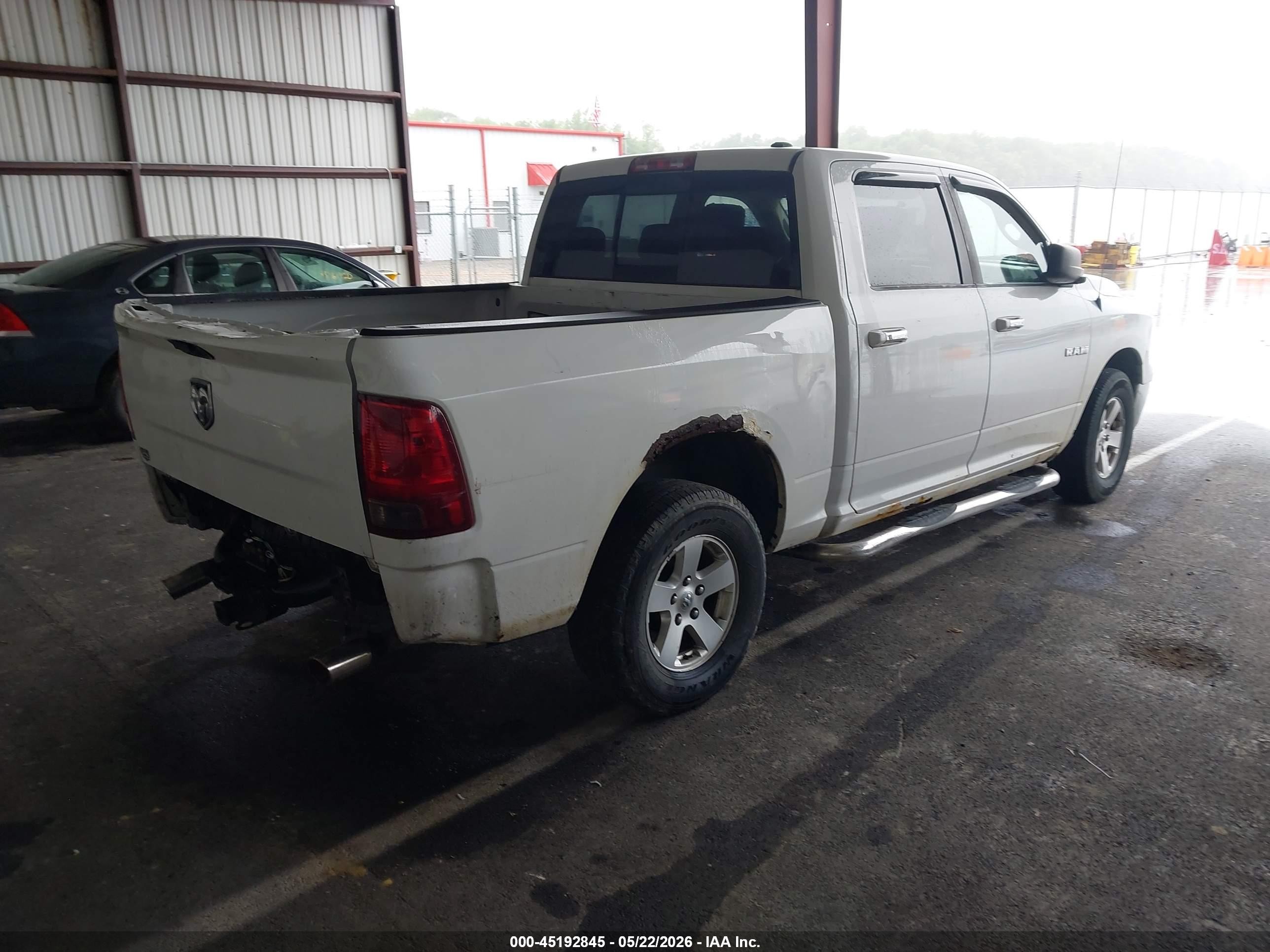 2010 Dodge Ram 1500 Slt/sport/trx Белый vin: 1D7RV1CP8AS239072